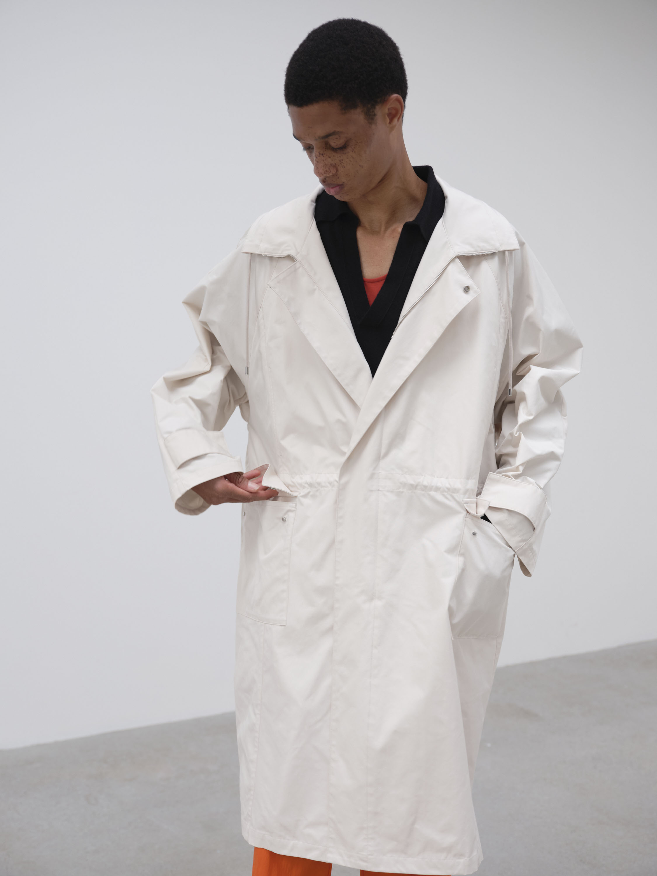 HIGH DENSITY COTTON POLYESTER CLOTH HOODED COAT 詳細画像 IVORY 1