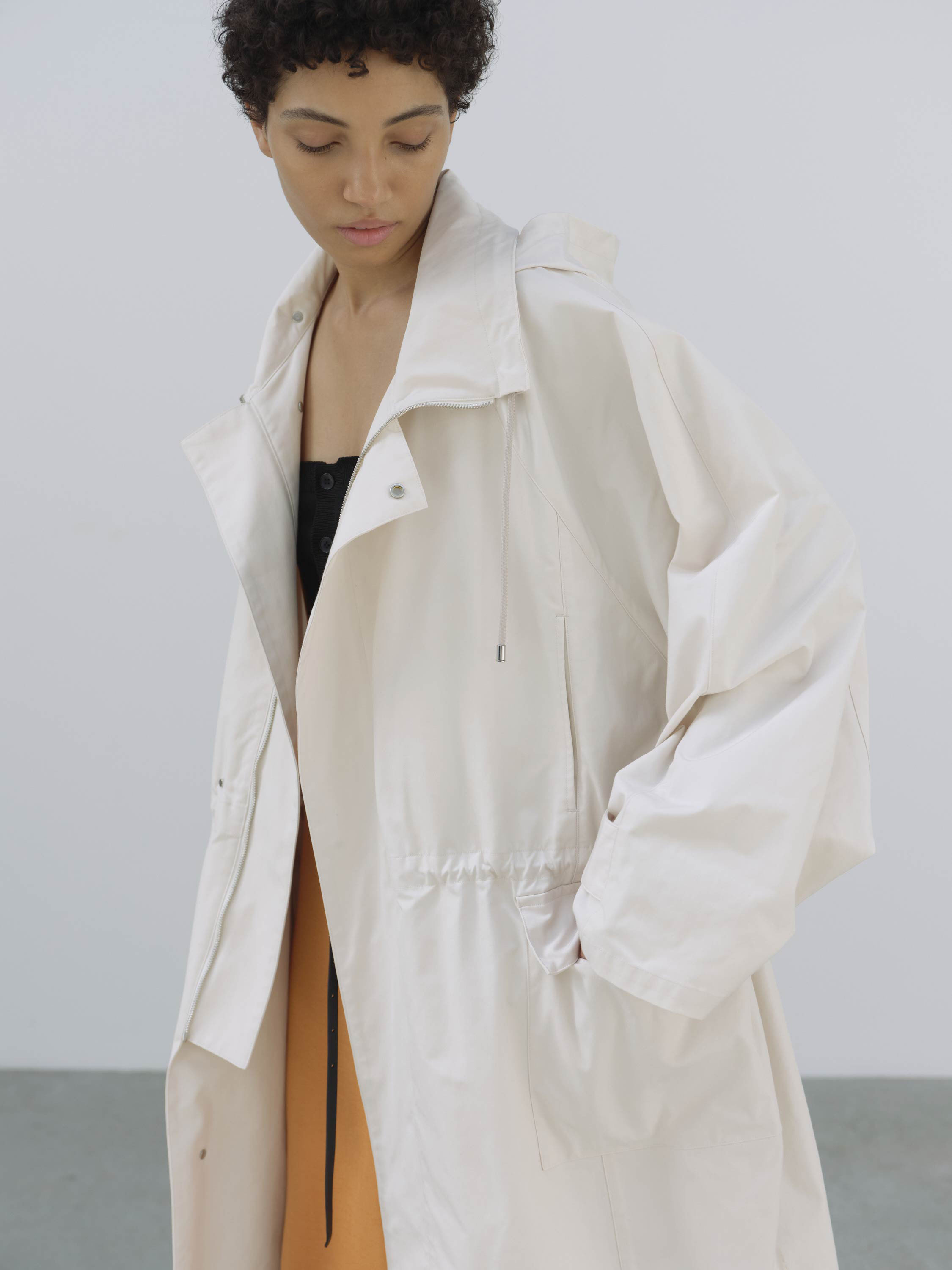 HIGH DENSITY COTTON POLYESTER CLOTH HOODED COAT 詳細画像 IVORY 2