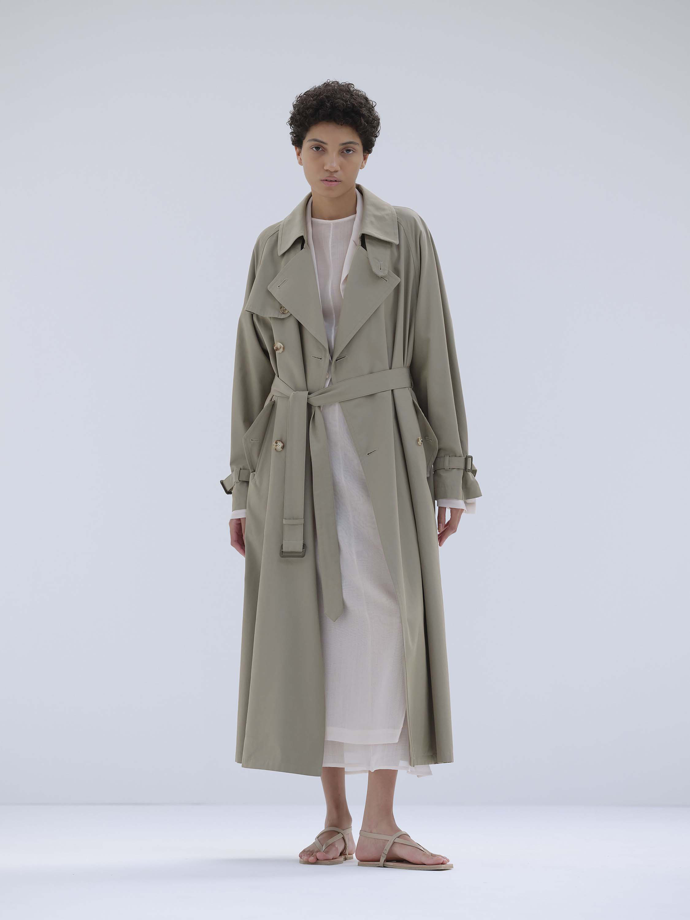 WASHED FINX SILK CHAMBRAY TRENCH COAT - AURALEE Official Website