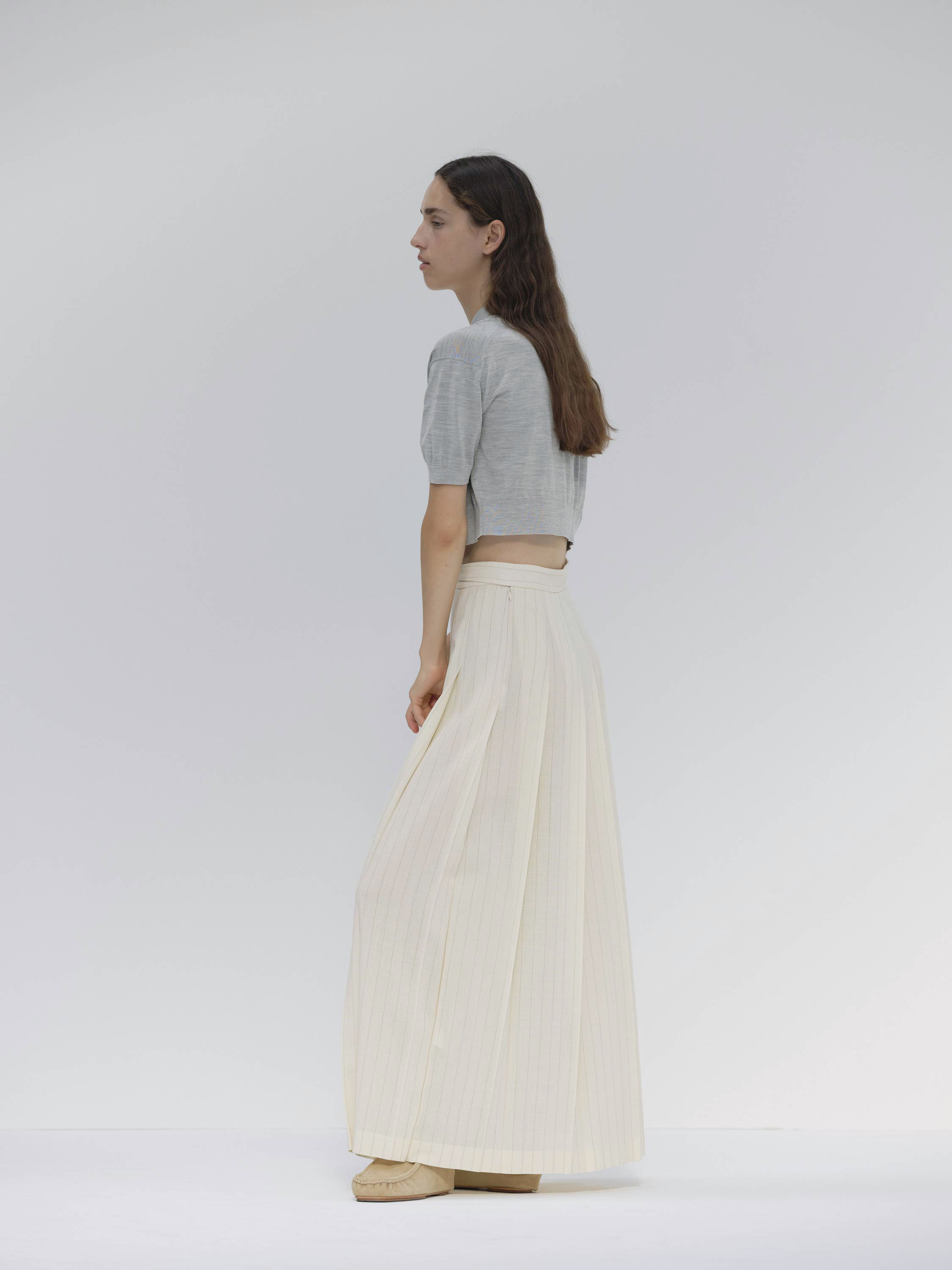 HARD TWIST WOOL PANAMA STRIPE PLEATED SKIRT