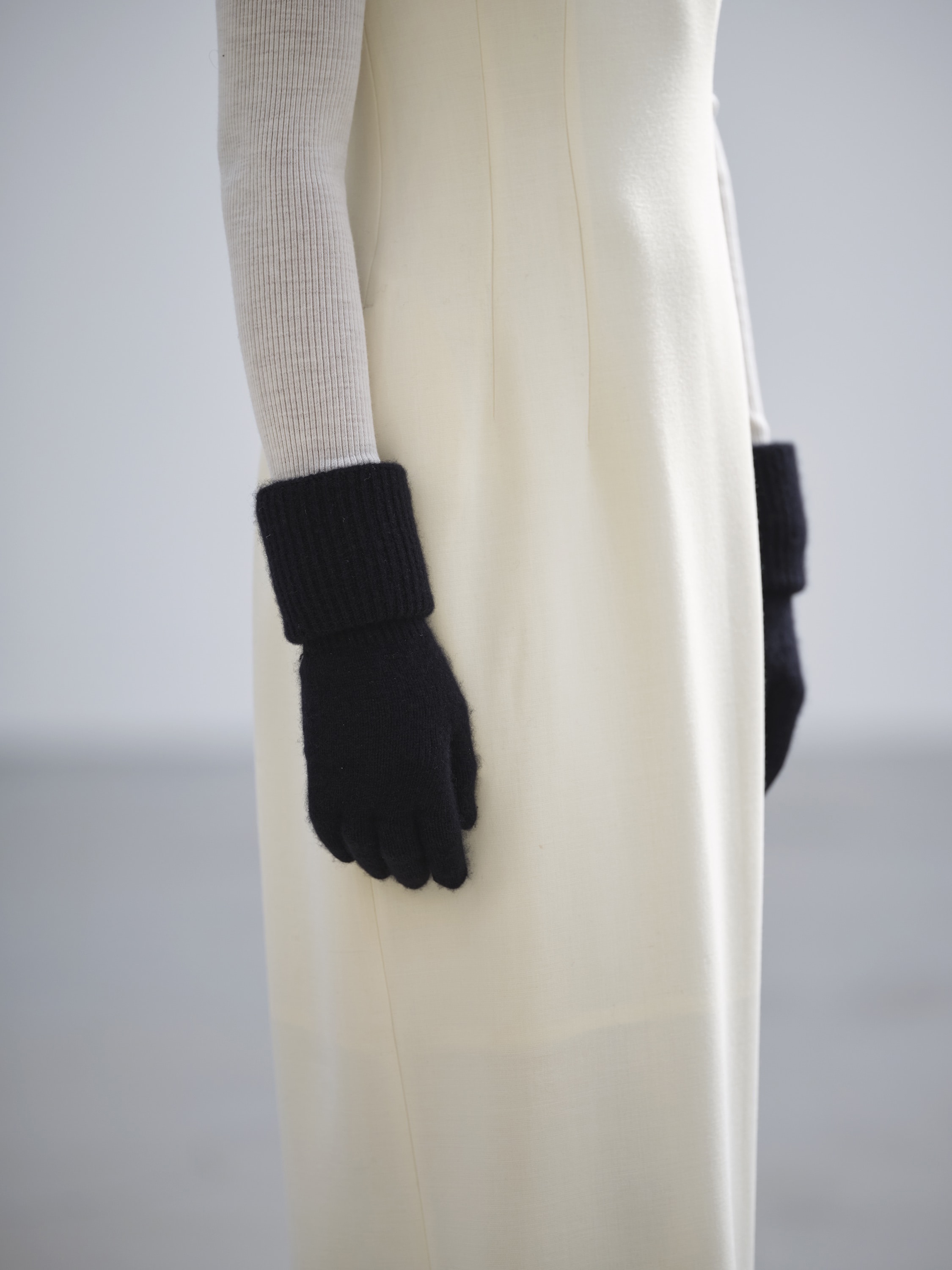 BABY CASHMERE KNIIT LONG GLOVES 詳細画像 TOP BLACK 3