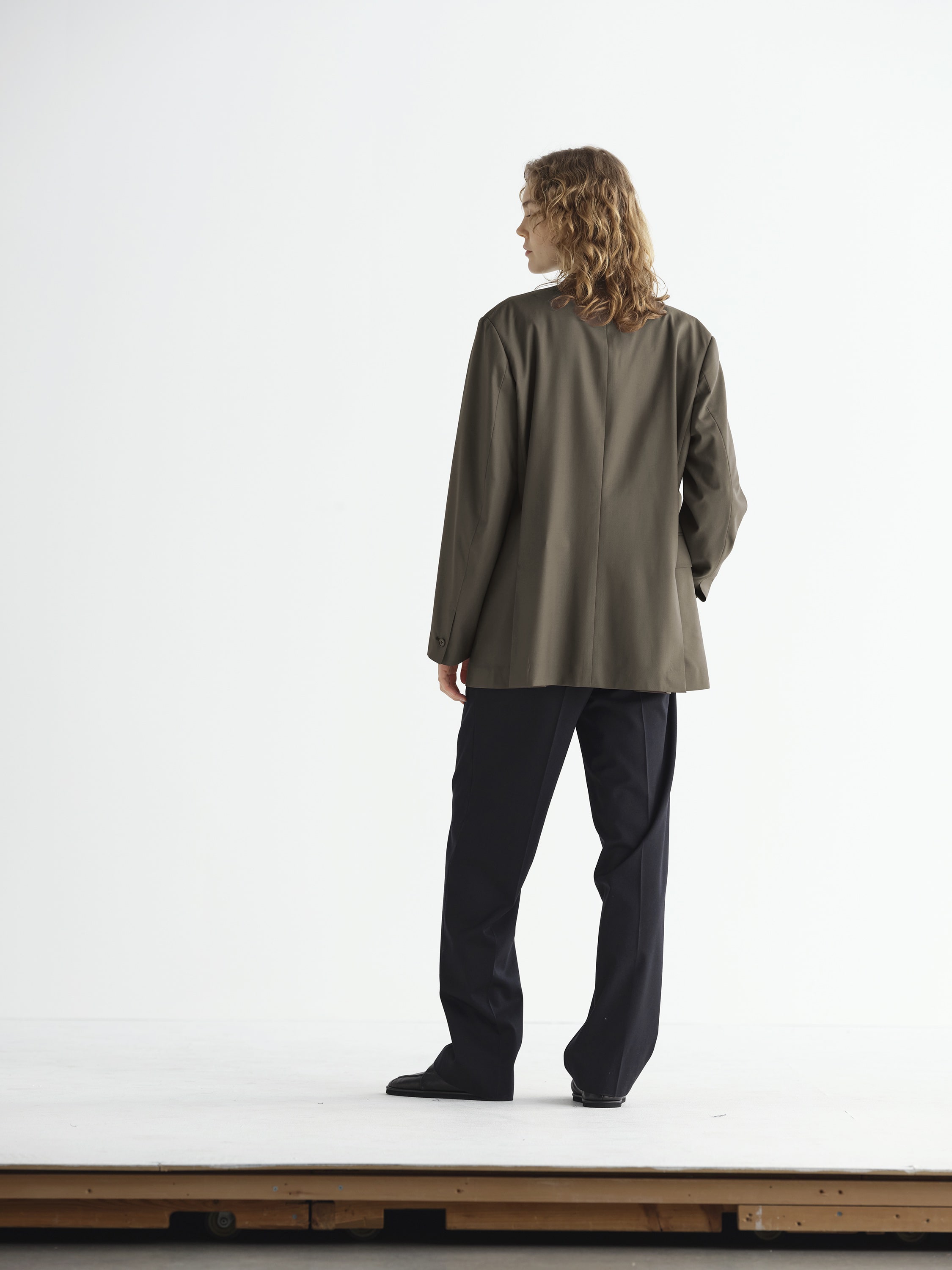 SUPER FINE TROPICAL WOOL NO COLLAR JACKET 詳細画像 DARK KHAKI 4