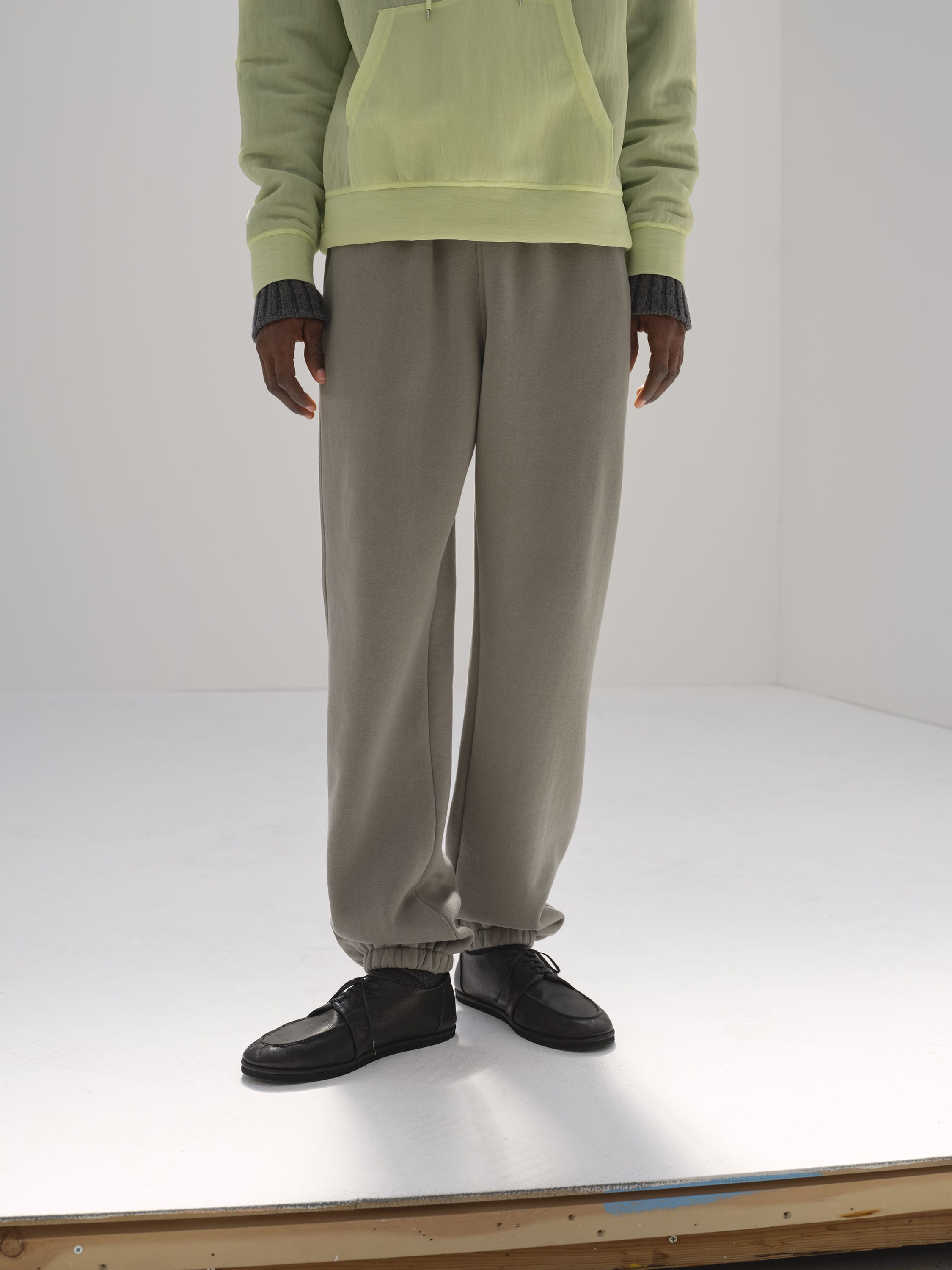 SMOOTH SOFT SWEAT PANTS 詳細画像 OLIVE BROWN 1