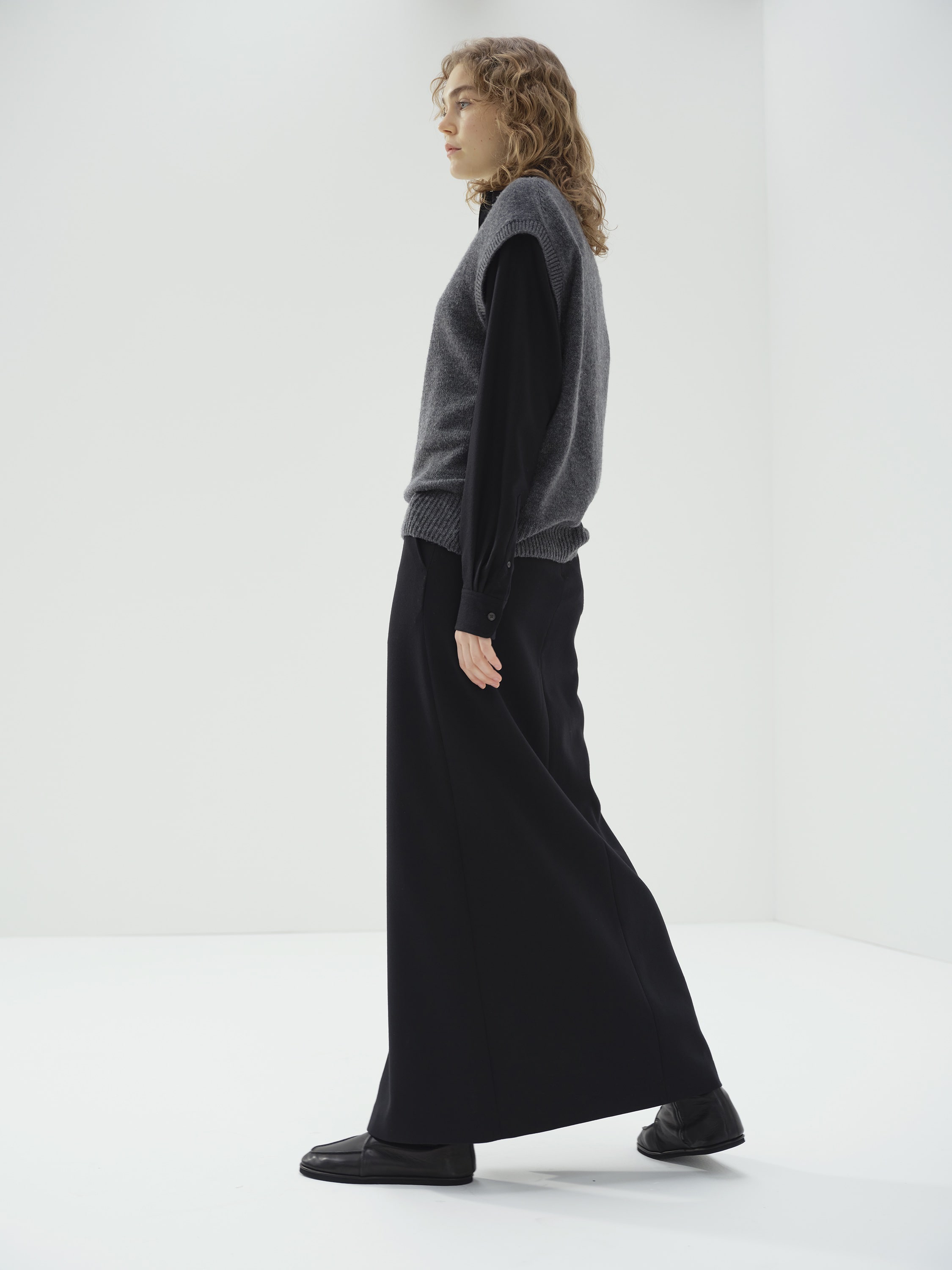 TENSE WOOL DOUBLE CLOTH SKIRT 詳細画像 BLACK 3