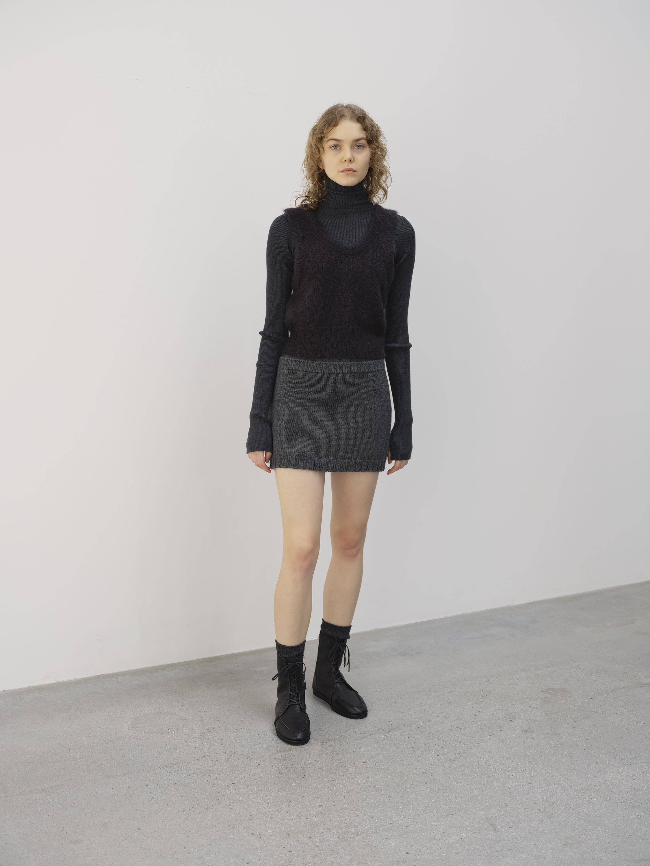 WOOL SOFT CORD KNIT MINI SKIRT 詳細画像 TOP CHARCOAL 1