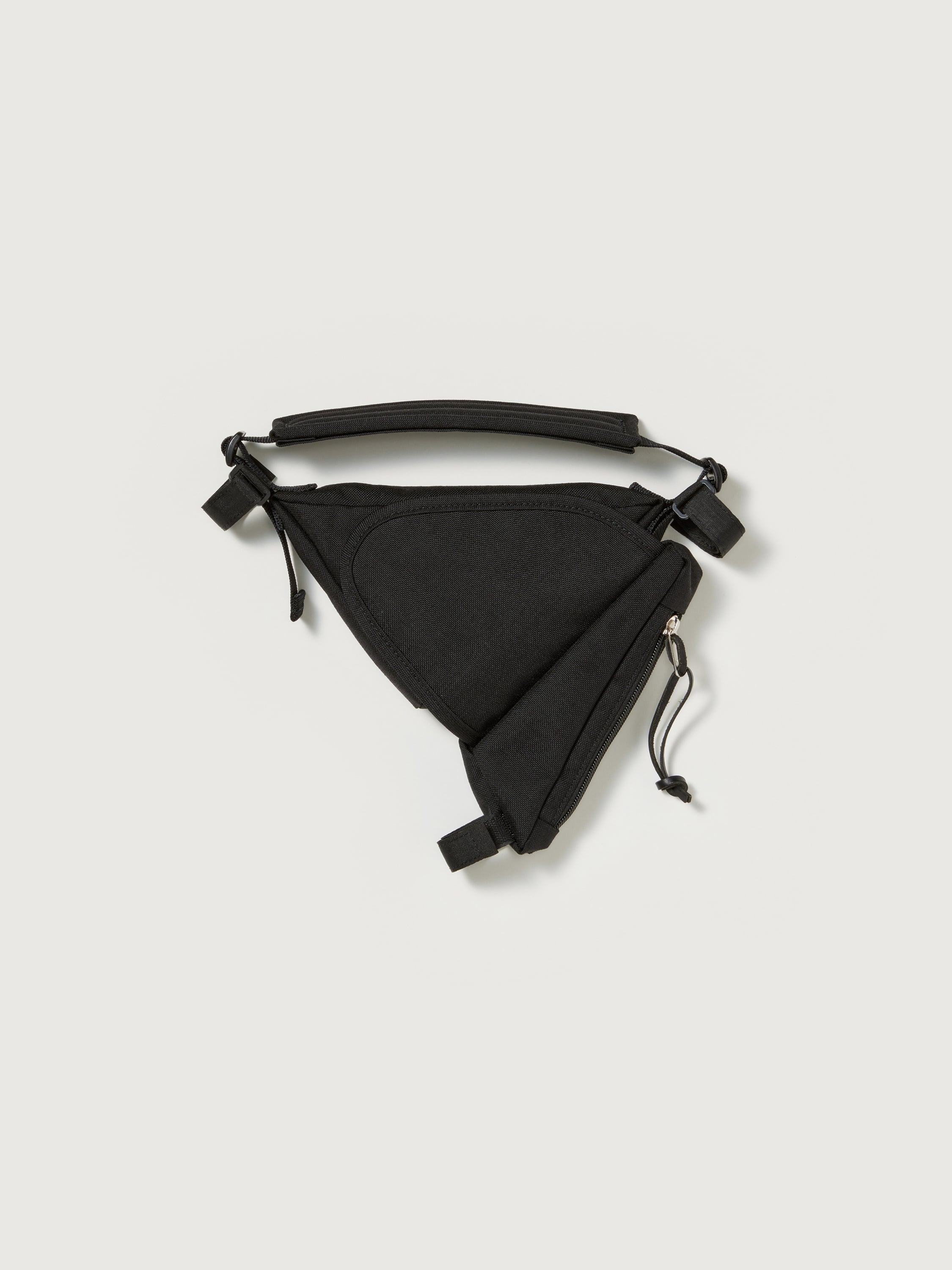 NYLON SADDLE BAG MADE BY AETA - AURALEE Official Website