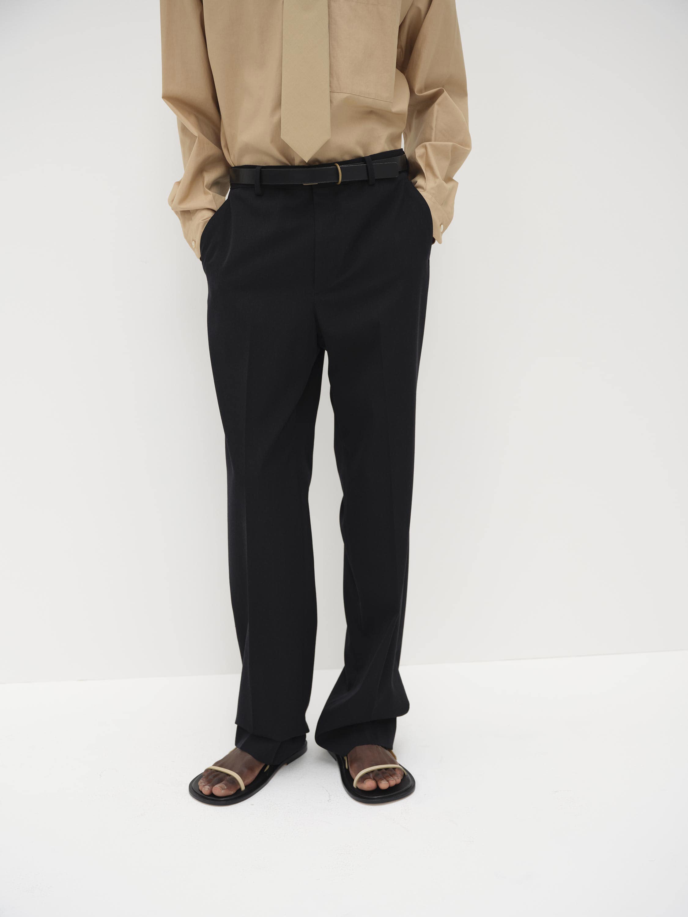 LIGHT WOOL MAX GABARDINE SLACKS