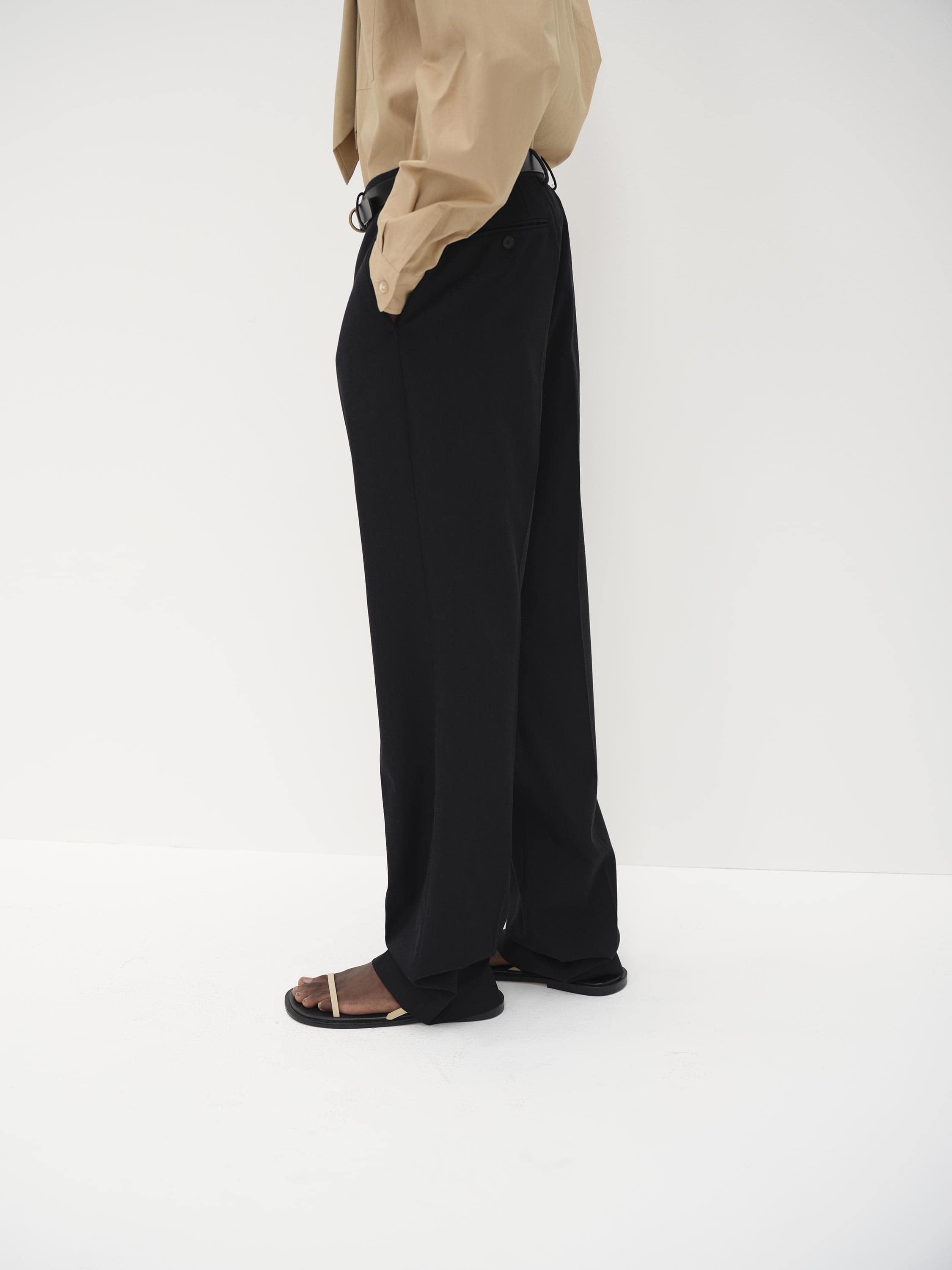 13,800円AURALEE  LIGHT WOOL MAX GABARDINE SLACKS