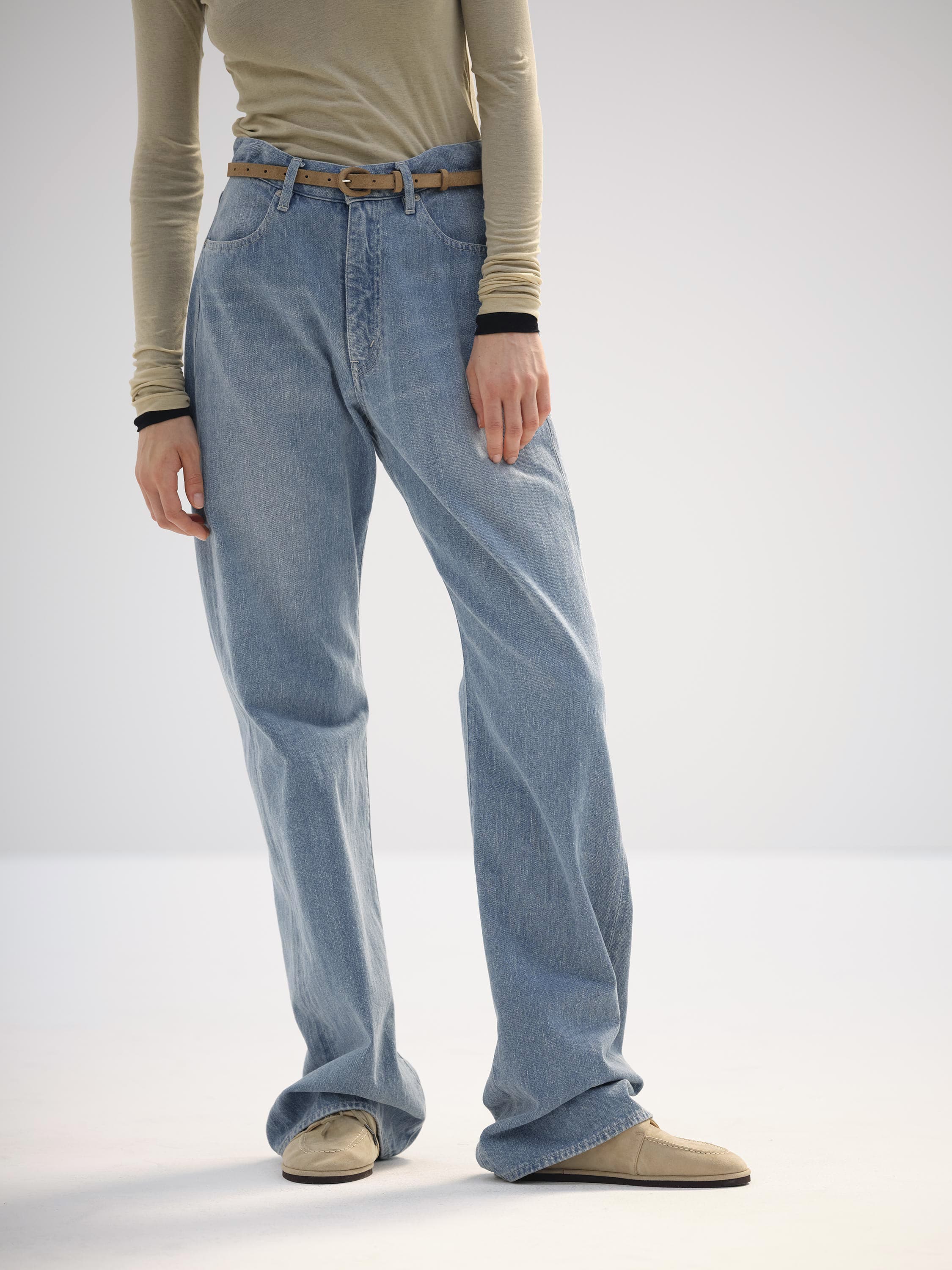 股上約34cmAURALEE SELVEDGE FADED  DENIM PANTS