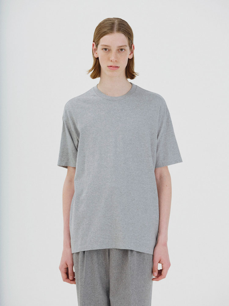 SEAMLESS CREW NECK TEE