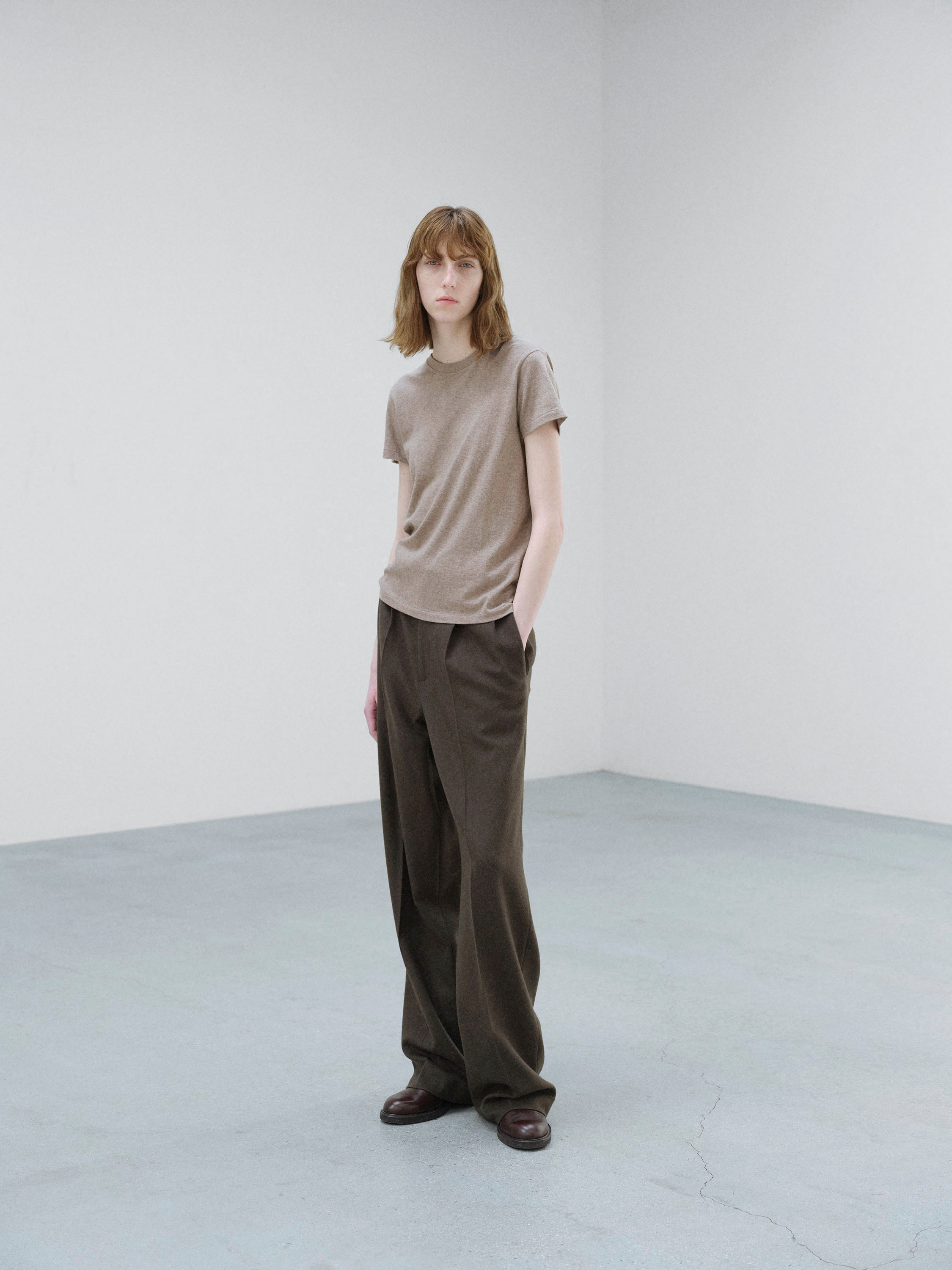 SEAMLESS CREW NECK TEE 詳細画像 TOP BROWN 1