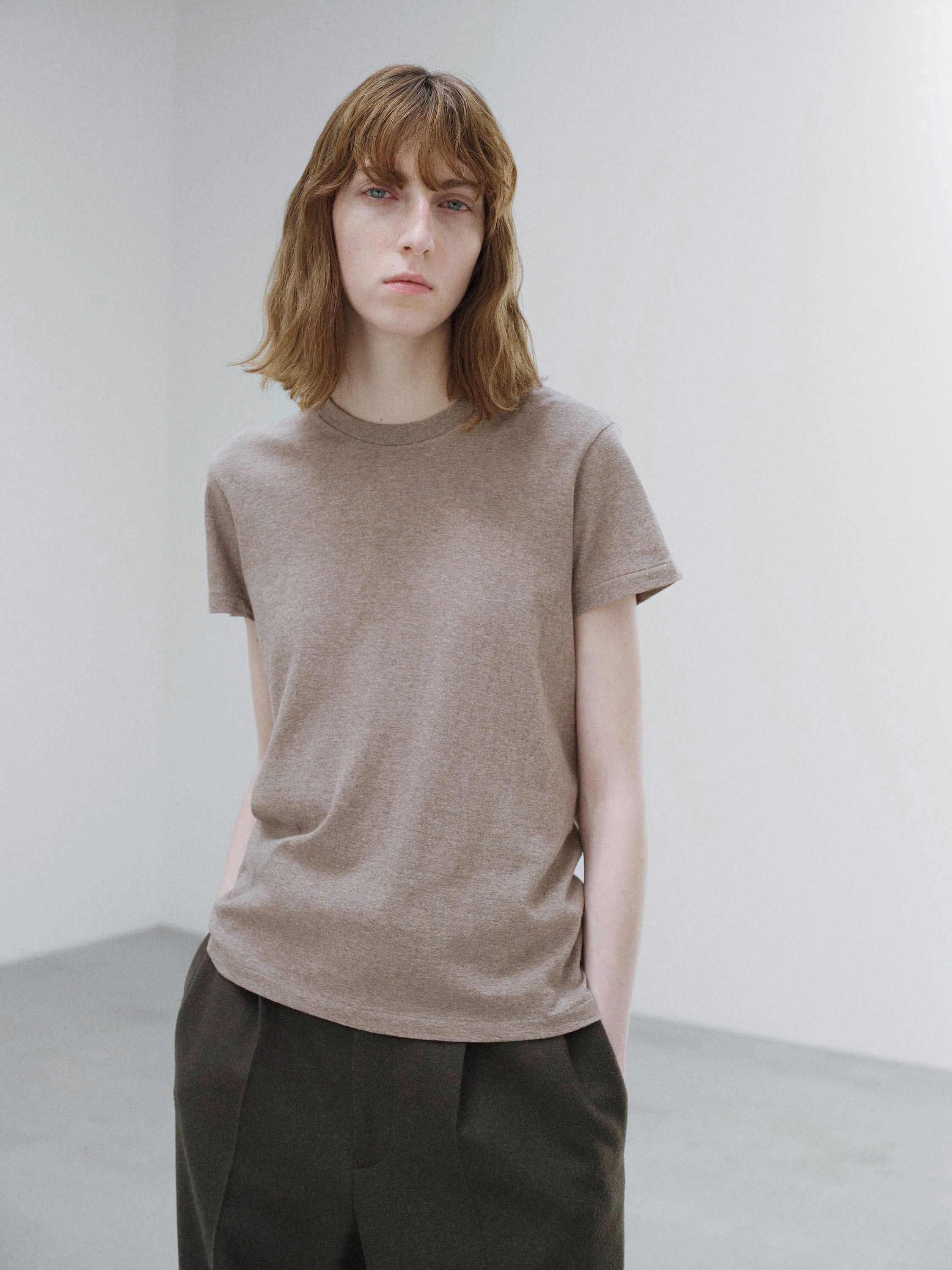 SEAMLESS CREW NECK TEE 詳細画像 TOP BROWN 2