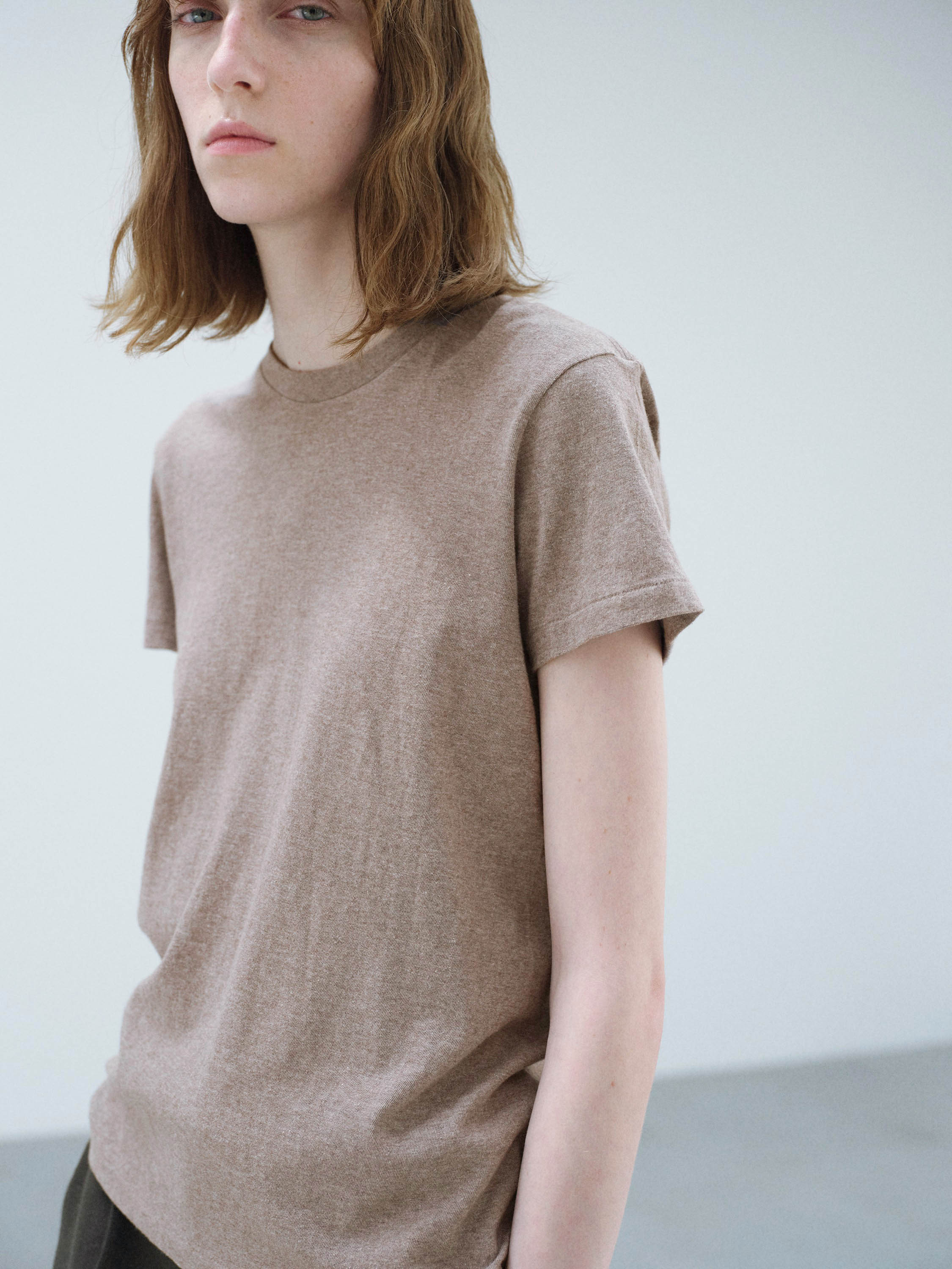 SEAMLESS CREW NECK TEE 詳細画像 TOP BROWN 3