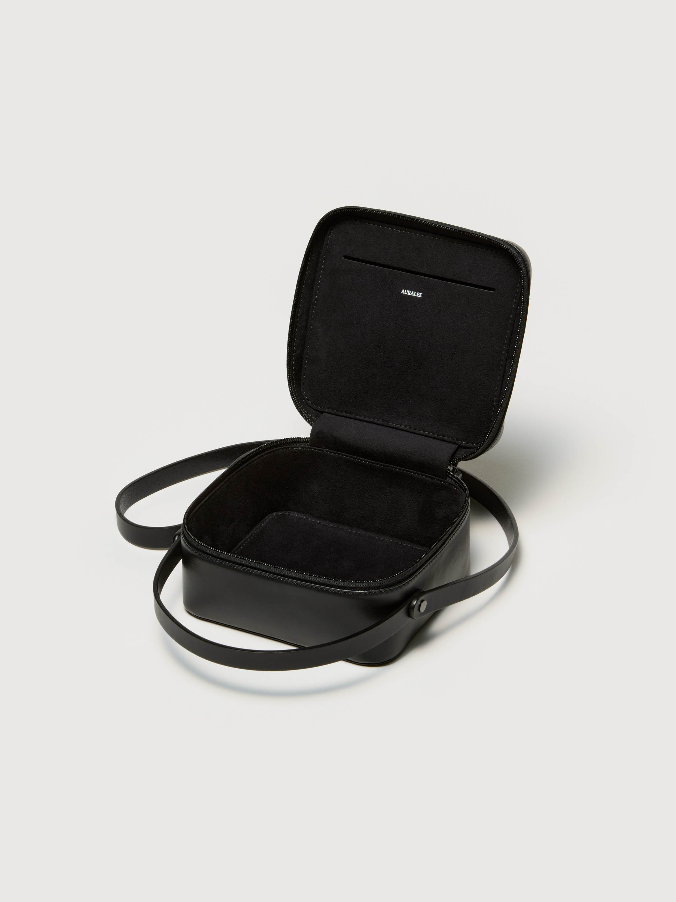 LEATHER SHOULDER BAG MADE BY AETA 詳細画像 BLACK 2