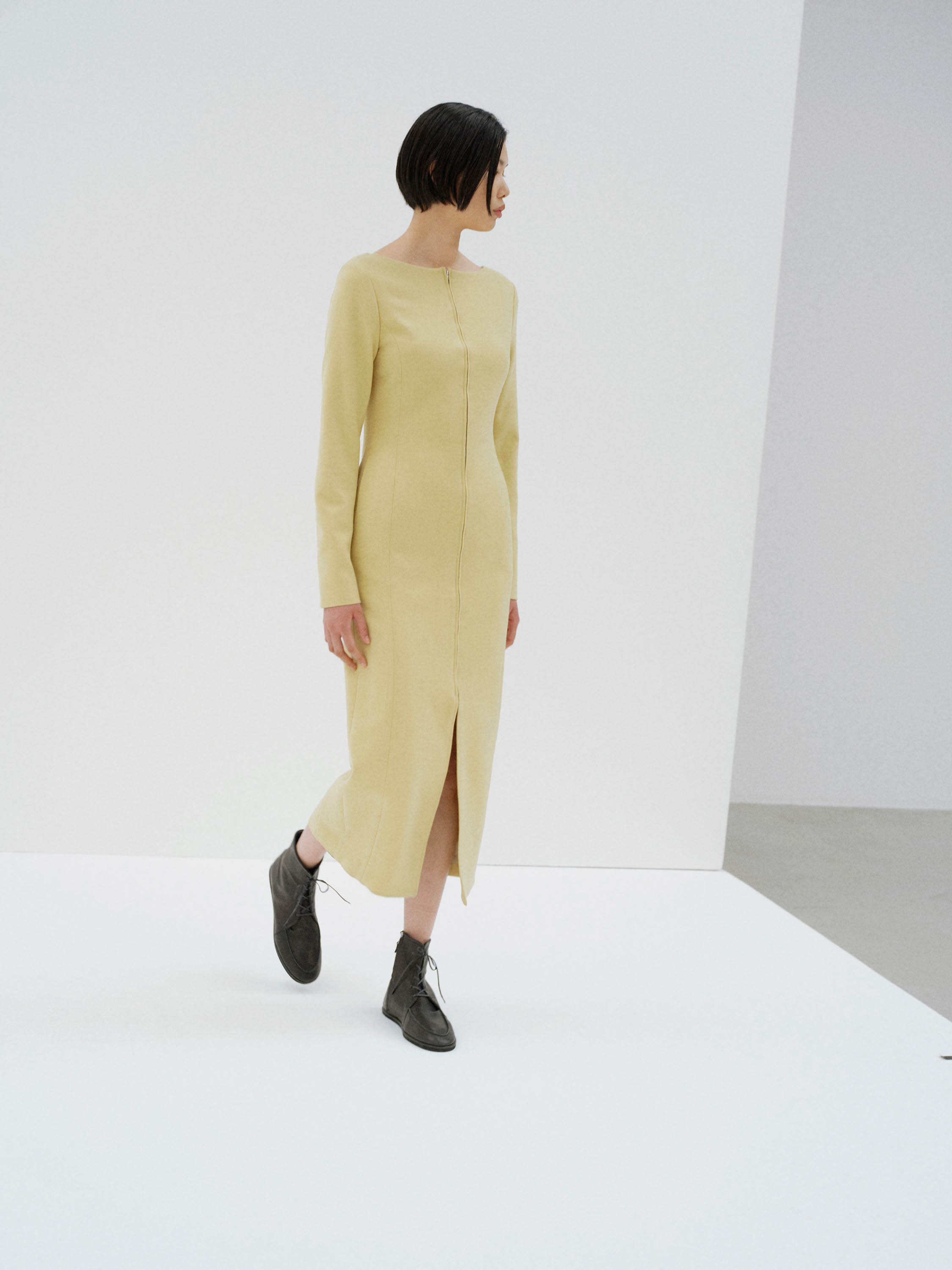TENSE WOOL DOUBLE CLOTH FRONT-ZIP DRESS 詳細画像 DUSTY LIME 2