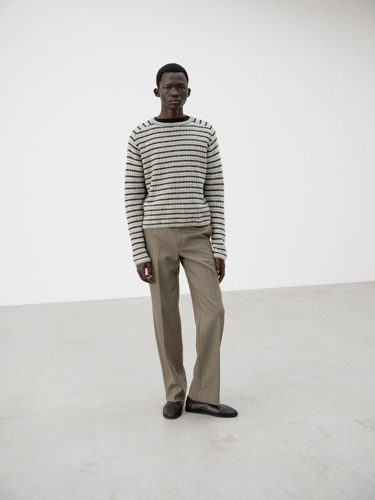 LIGHT MELTON NARROW SLACKS - AURALEE Official Website