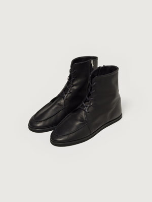 LEATHER LACE-UP BOOTS