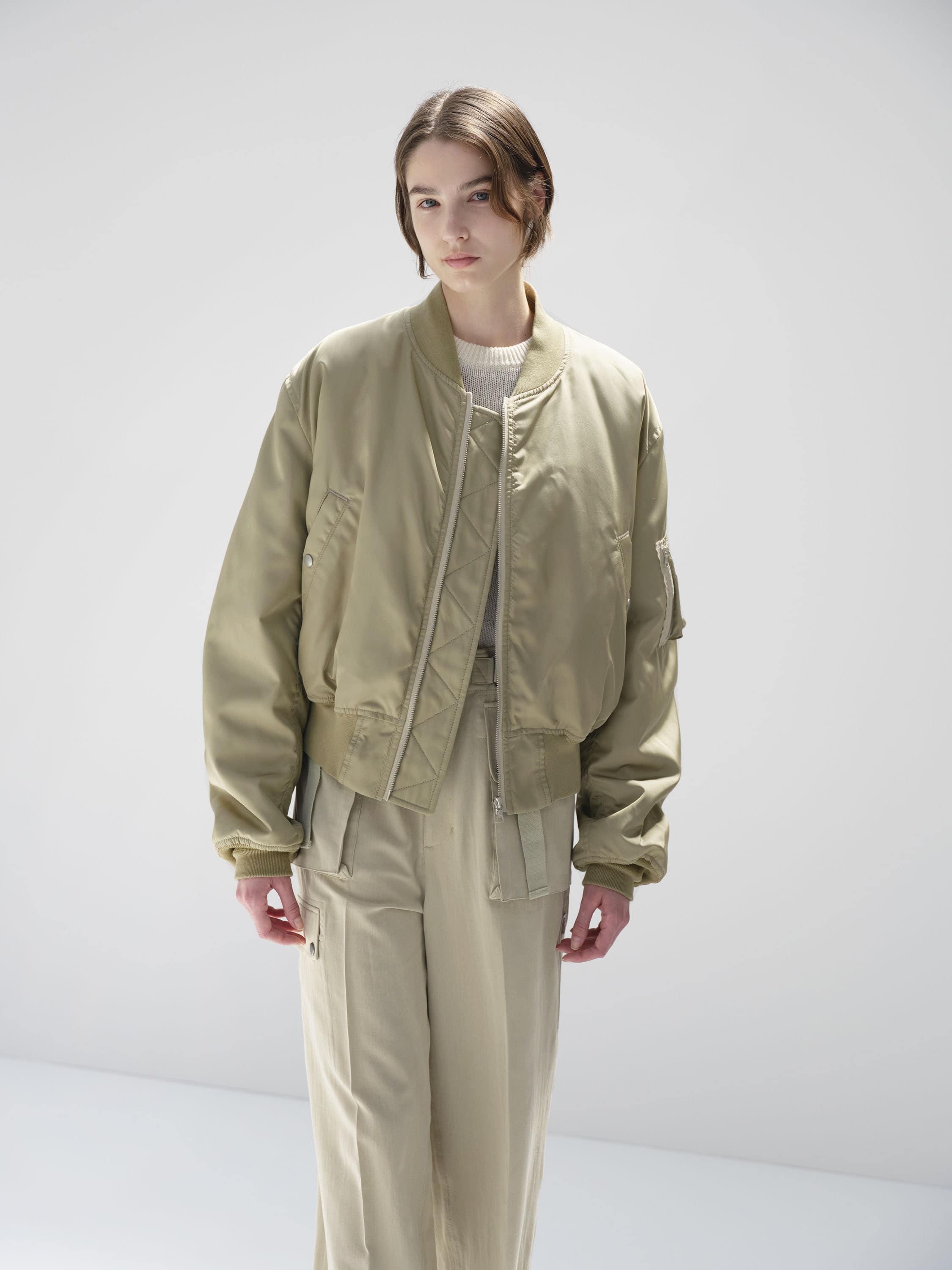 HIGH DENSITY SILK TWILL FLIGHT BLOUSON 詳細画像 KHAKI BEIGE 2