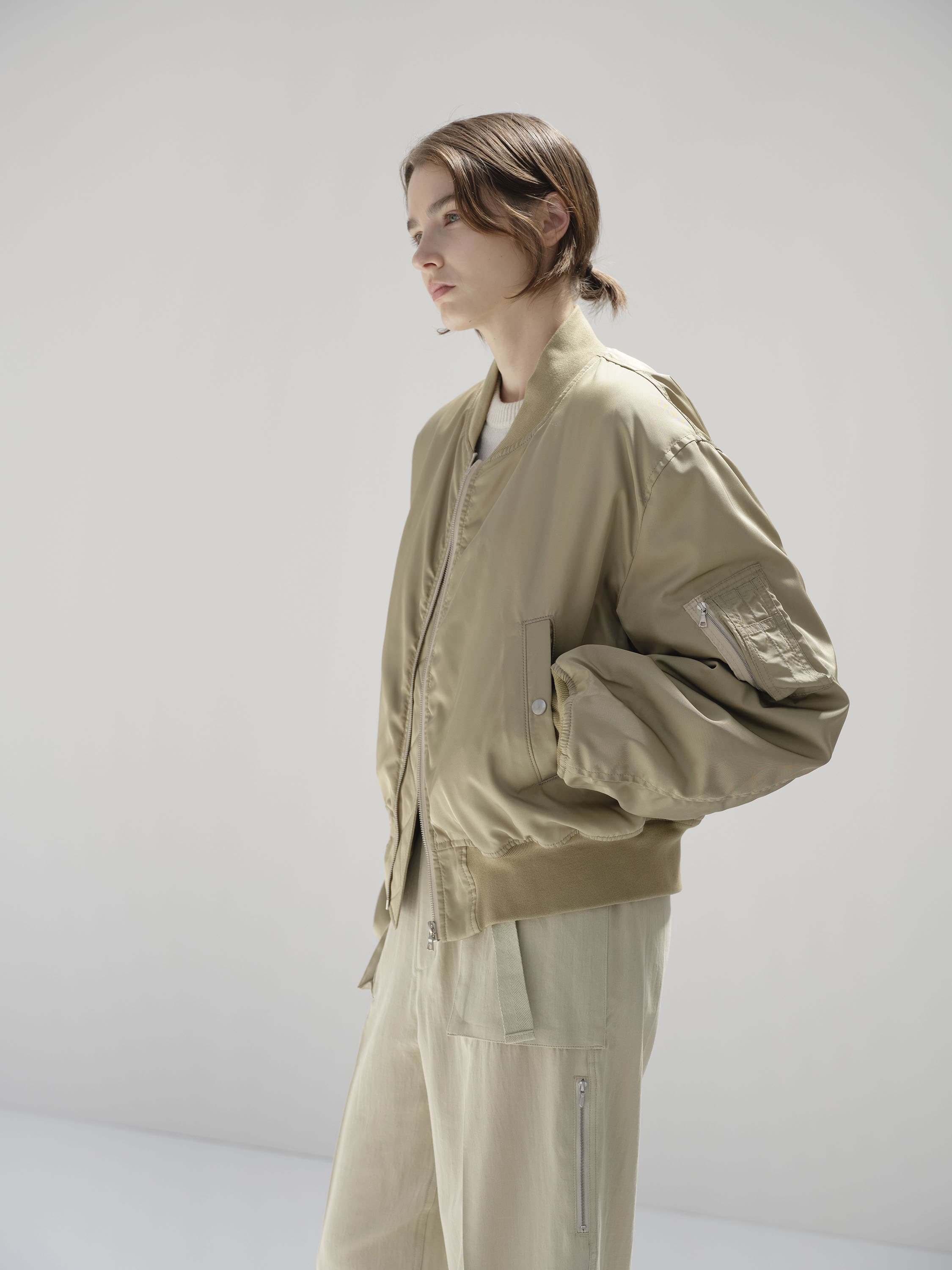 HIGH DENSITY SILK TWILL FLIGHT BLOUSON 詳細画像 KHAKI BEIGE 3