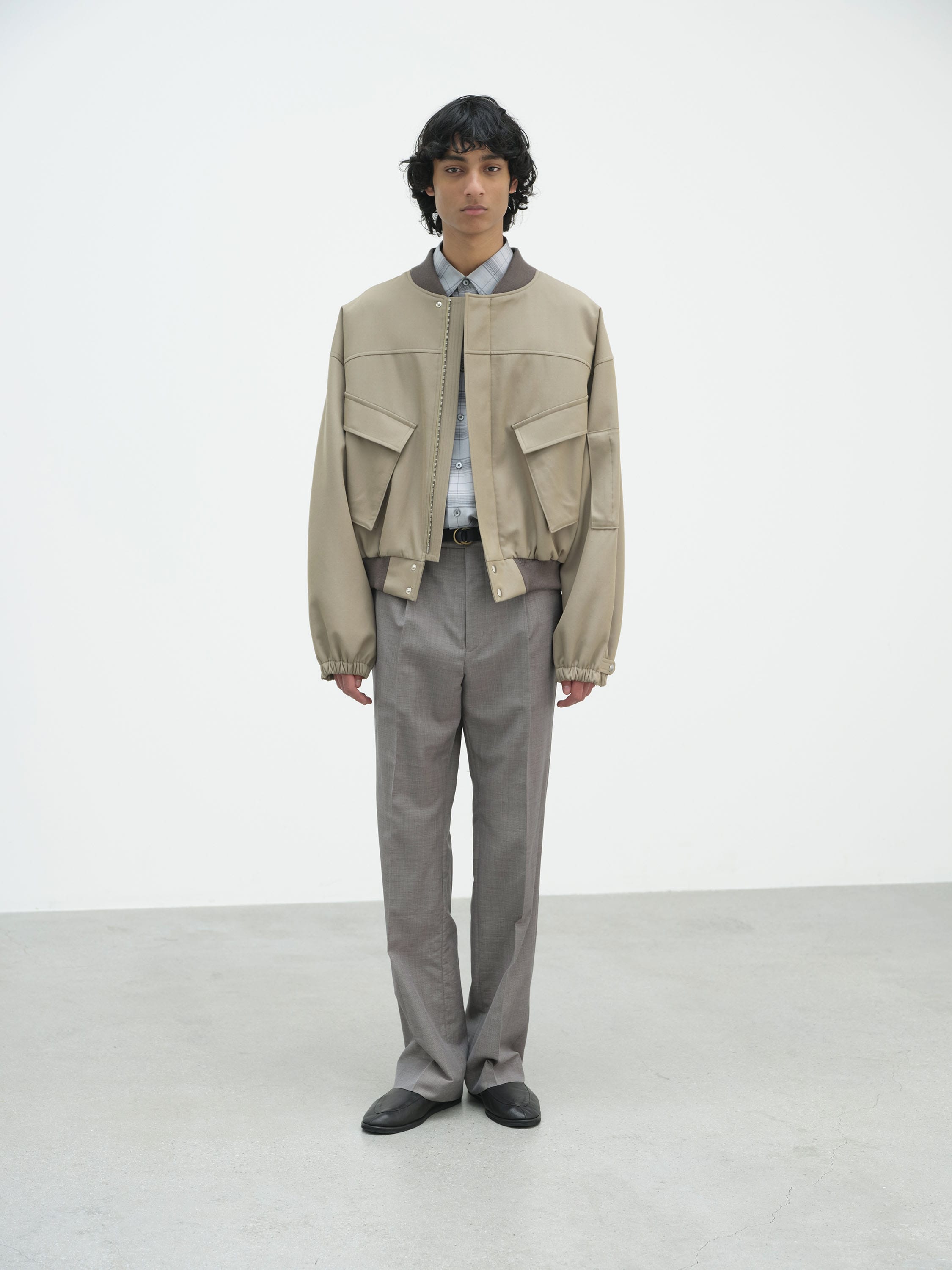 LIGHT WOOL MAX GABARDINE CHAMBRAY PADDED FLIGHT BLOUSON 詳細画像 KHAKI BEIGE CHAMBRAY 4