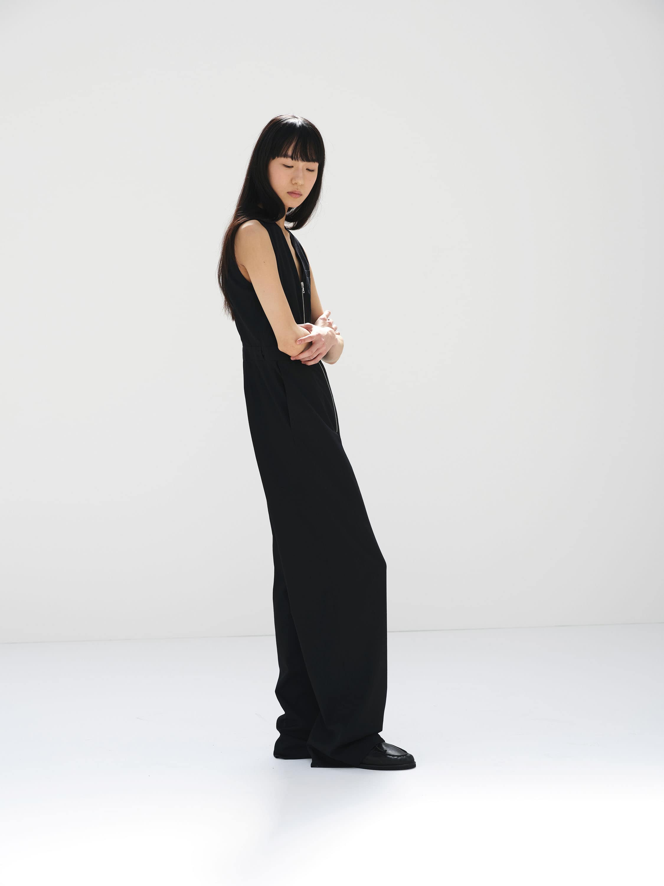 WOOL HERRINGBONE SLEEVELESS JUMPSUIT 詳細画像 BLACK 3