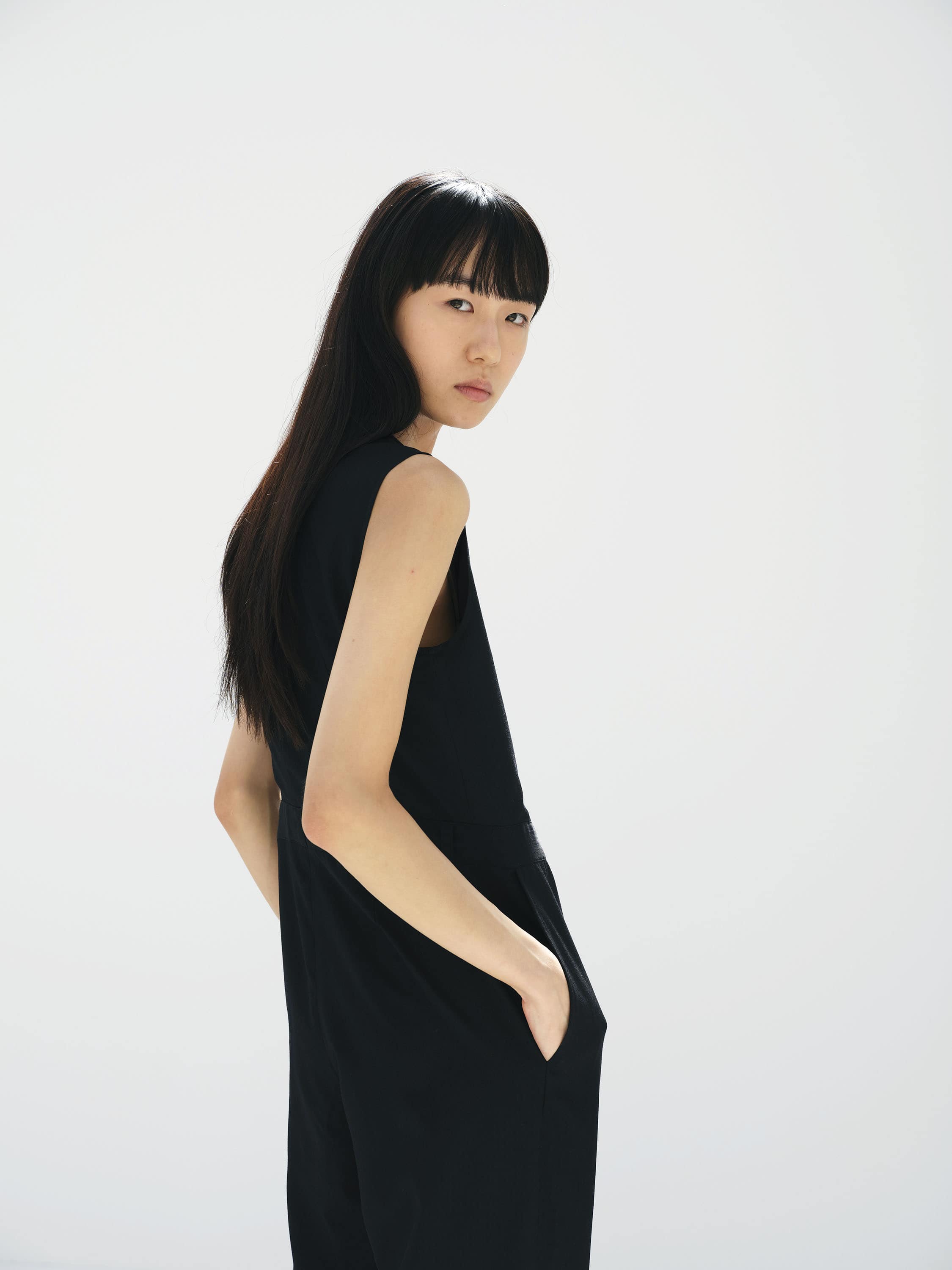 WOOL HERRINGBONE SLEEVELESS JUMPSUIT 詳細画像 BLACK 4