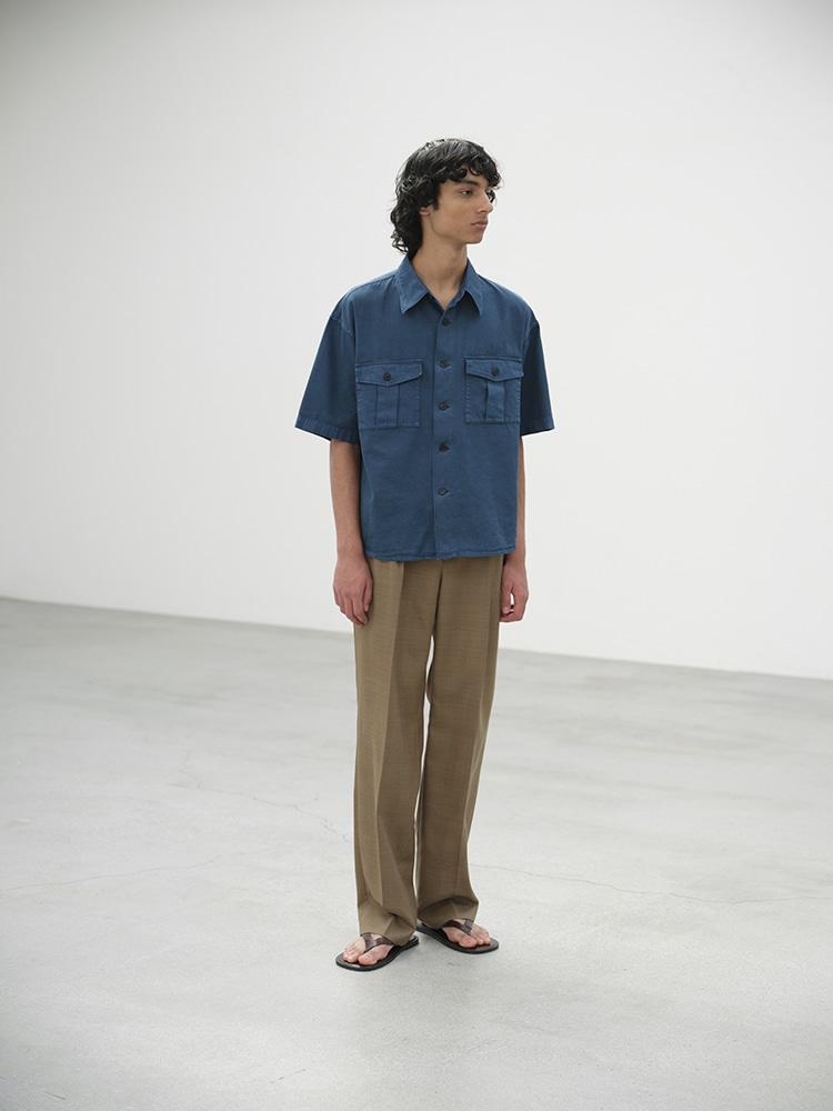 BLUEFACED WOOL TWO-TUCK SLACKS