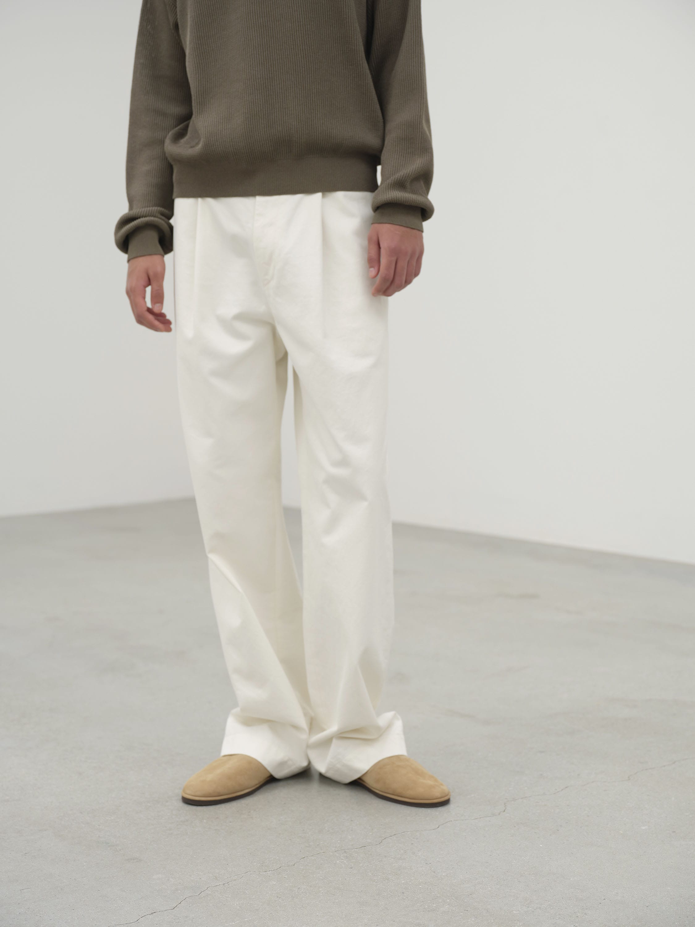 WASHED FINX CHINO ONE-TUCK PANTS 詳細画像 IVORY WHITE 2