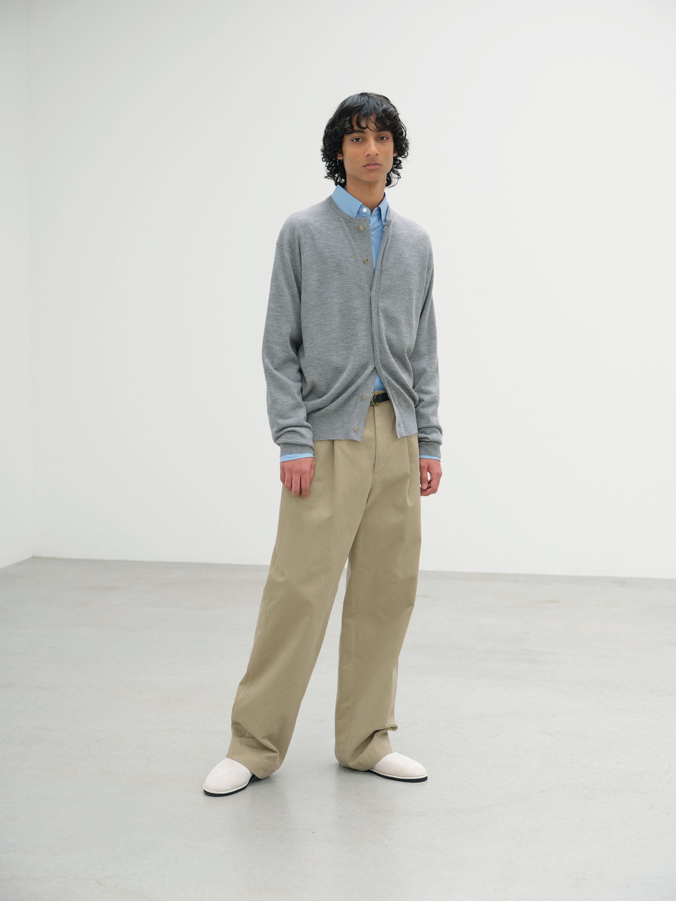 WASHED FINX CHINO ONE-TUCK PANTS 詳細画像 LIGHT KHAKI 1