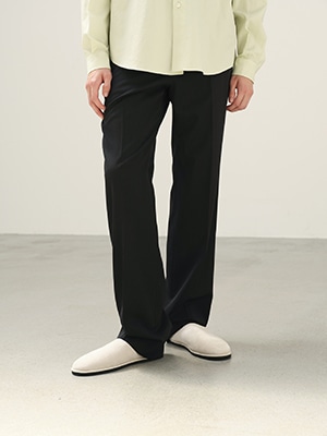 LIGHT WOOL MAX GABARDINE SLACKS