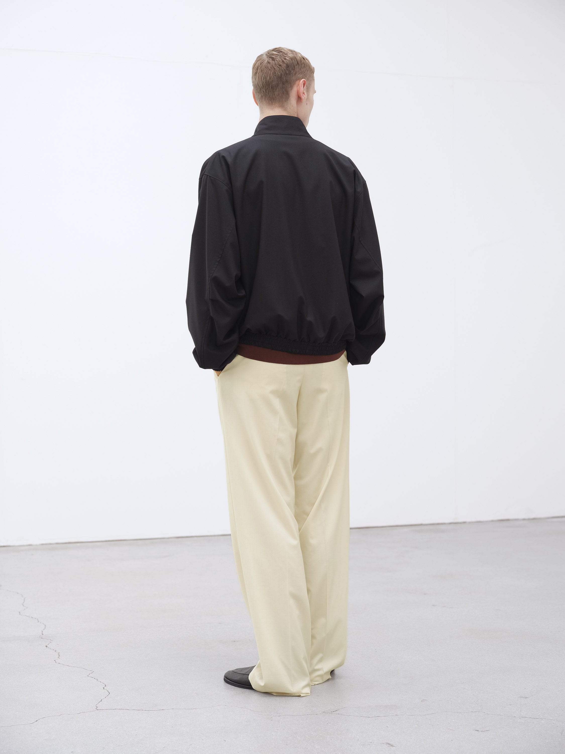 SUPER FINE TROPICAL WOOL TWO-TUCK SLACKS 詳細画像 IVORY 4