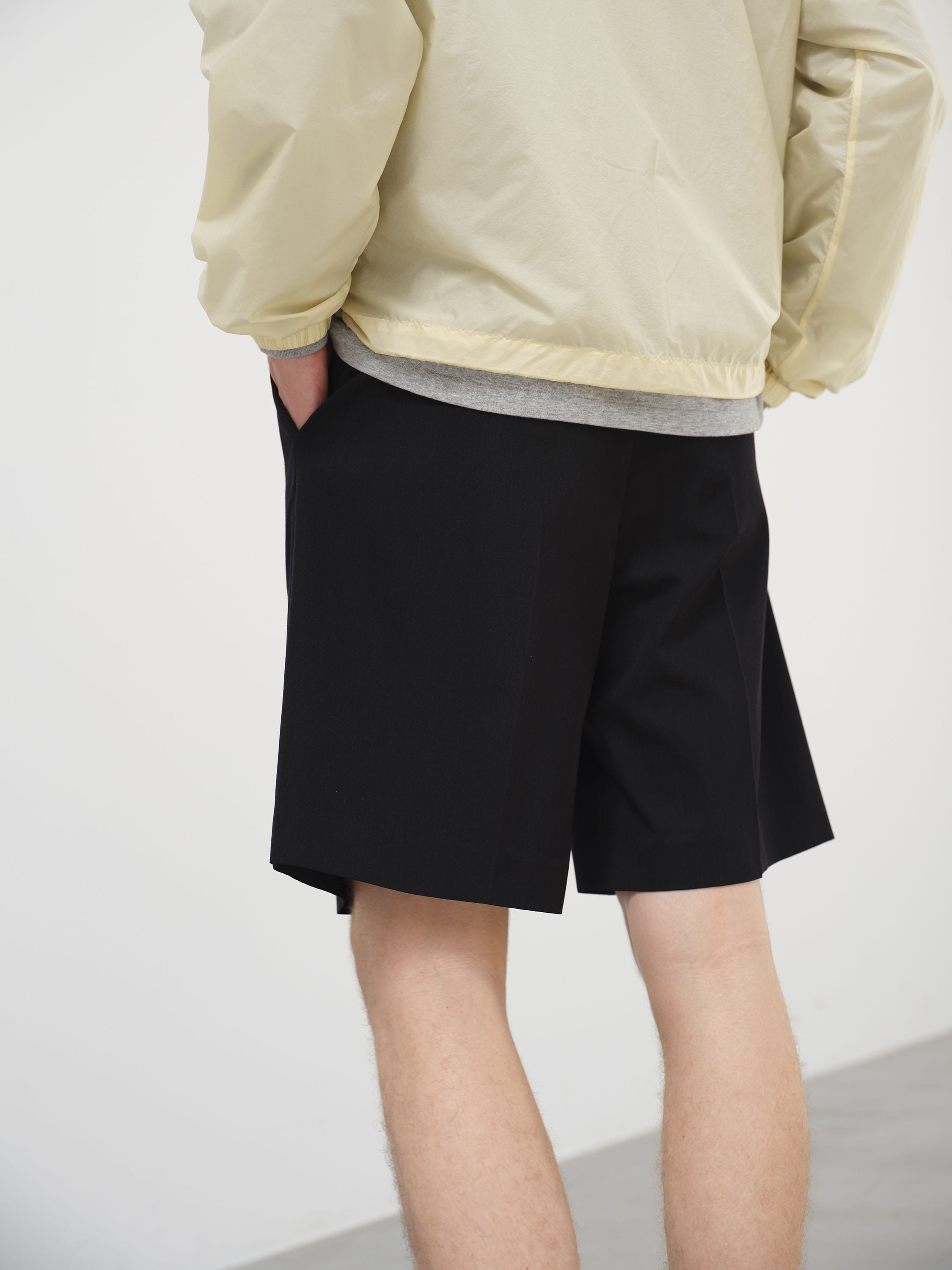 LIGHT WOOL MAX GABARDINE SHORTS 詳細画像 TOP BLACK 3