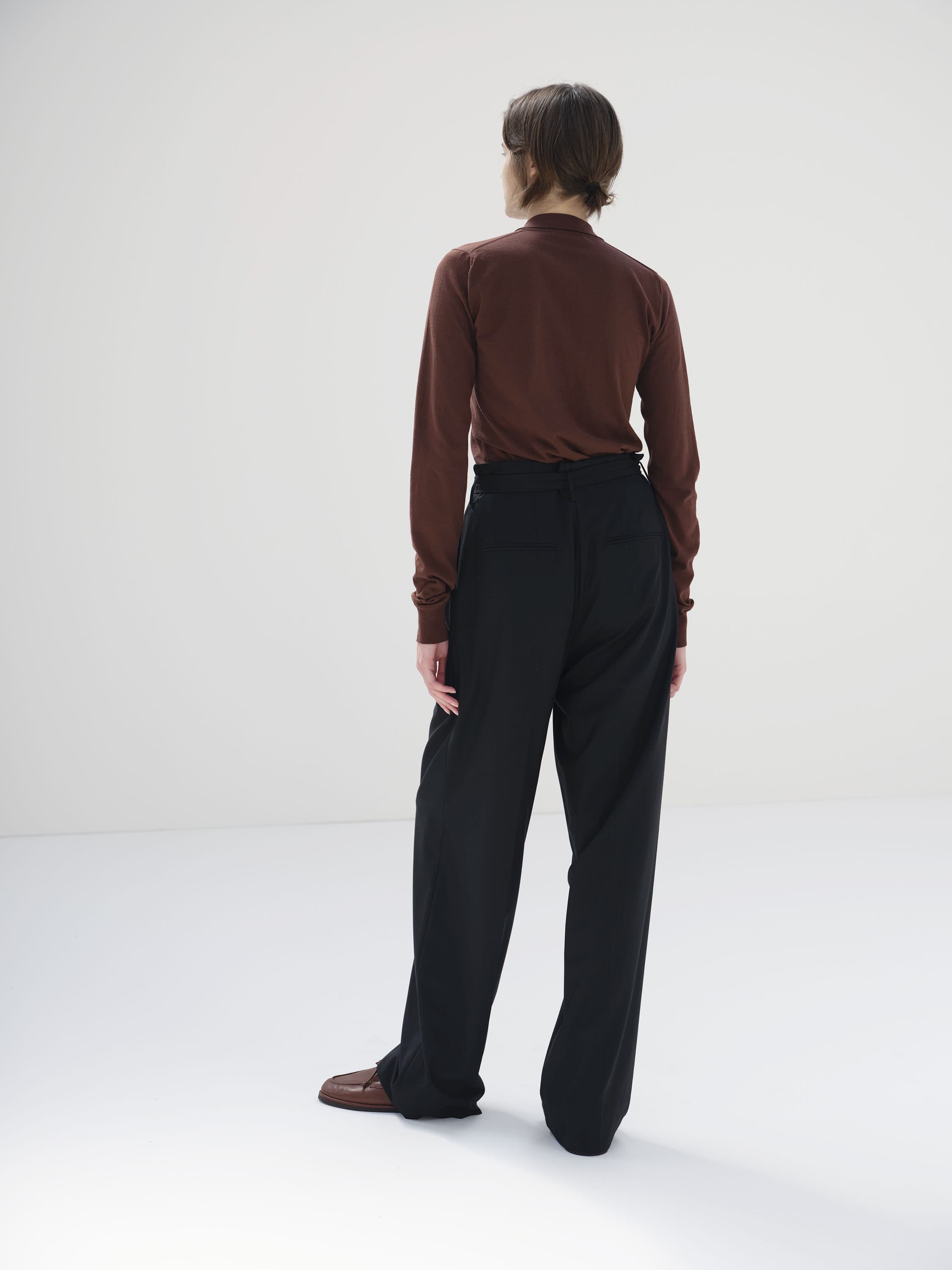 SUPER FINE TROPICAL WOOL TWO-TUCK SLACKS 詳細画像 BLACK 4