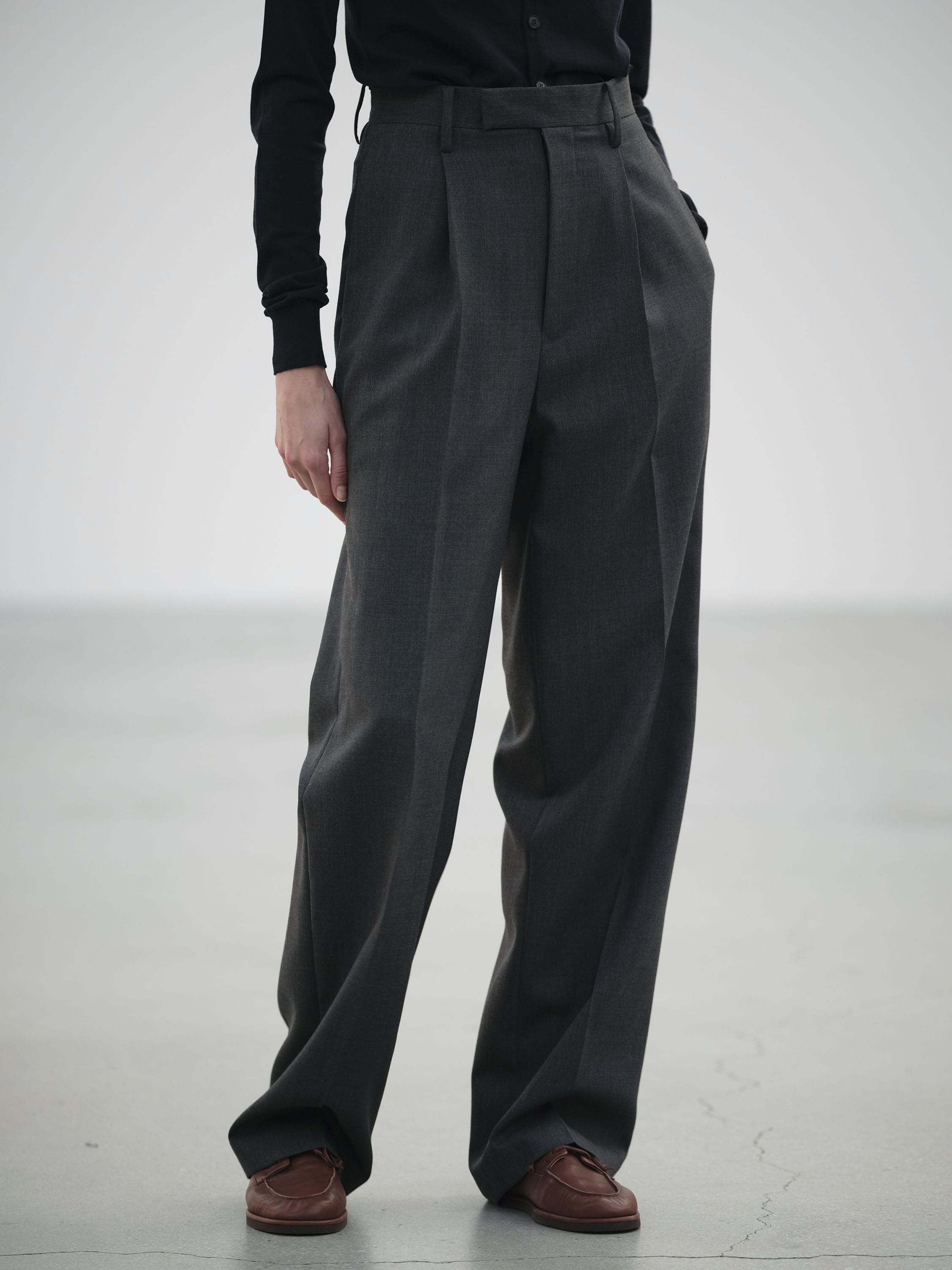 WOOL KID MOHAIR HOP SACK ONE-TUCK SLACKS 詳細画像 TOP CHARCOAL 2