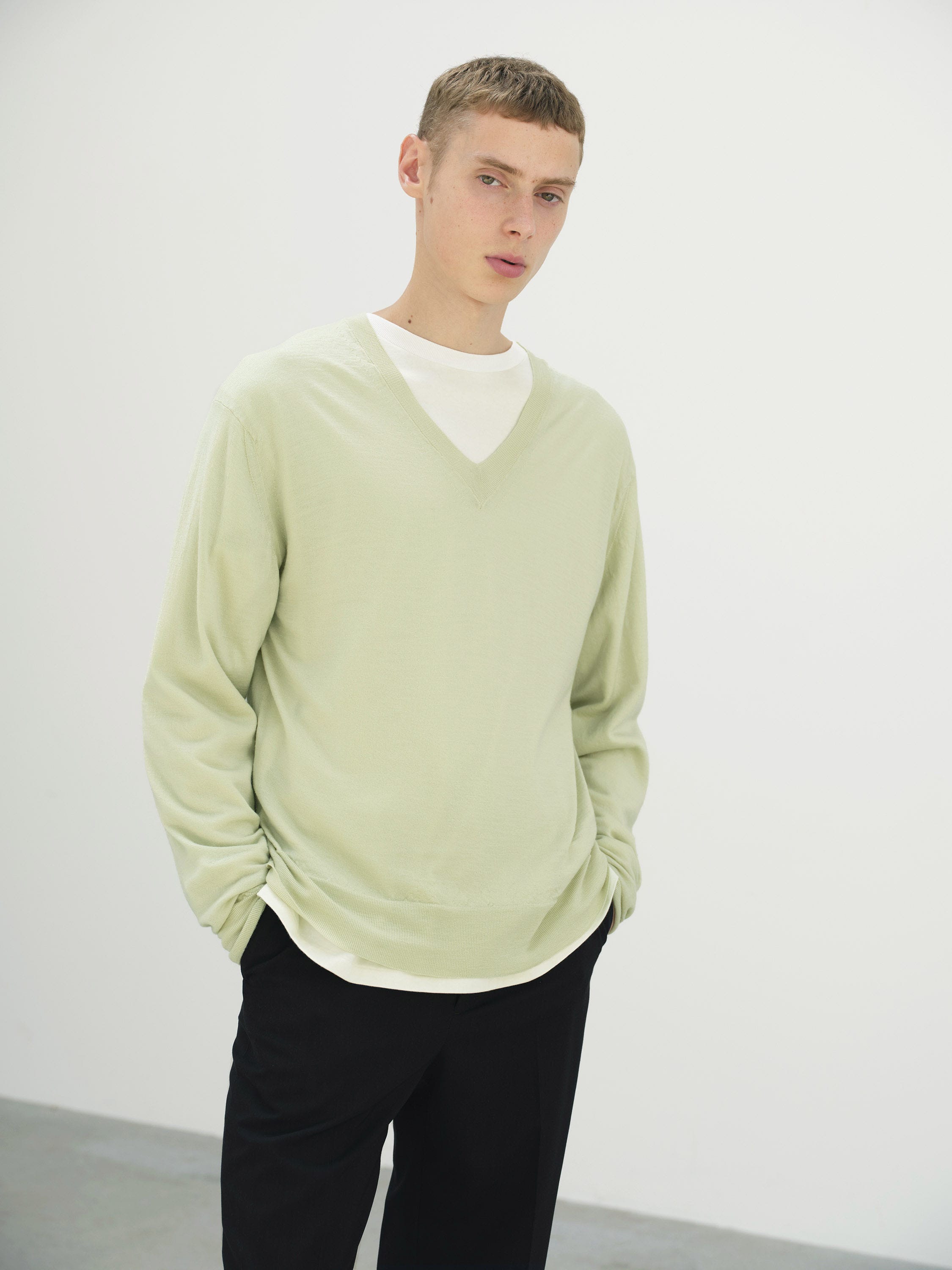 PRODUCT DYED WOOL KNIT V-NECK P/O 詳細画像 LIGHT PISTACHIO 1