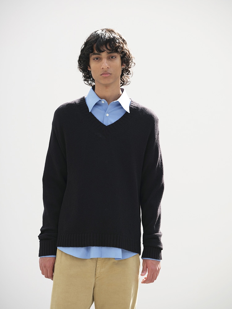 SUMMER CASHMERE KNIT V-NECK P/O - AURALEE Official Website