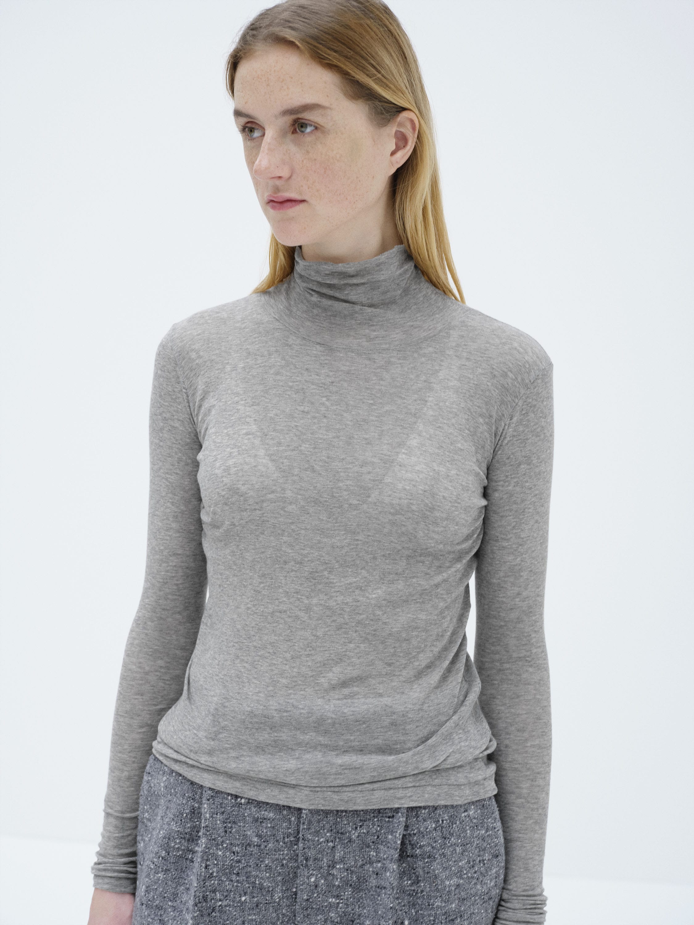SUPER HIGH GAUGE SHEER RIB TURTLE NECK L/S TEE 詳細画像 TOP GRAY 1