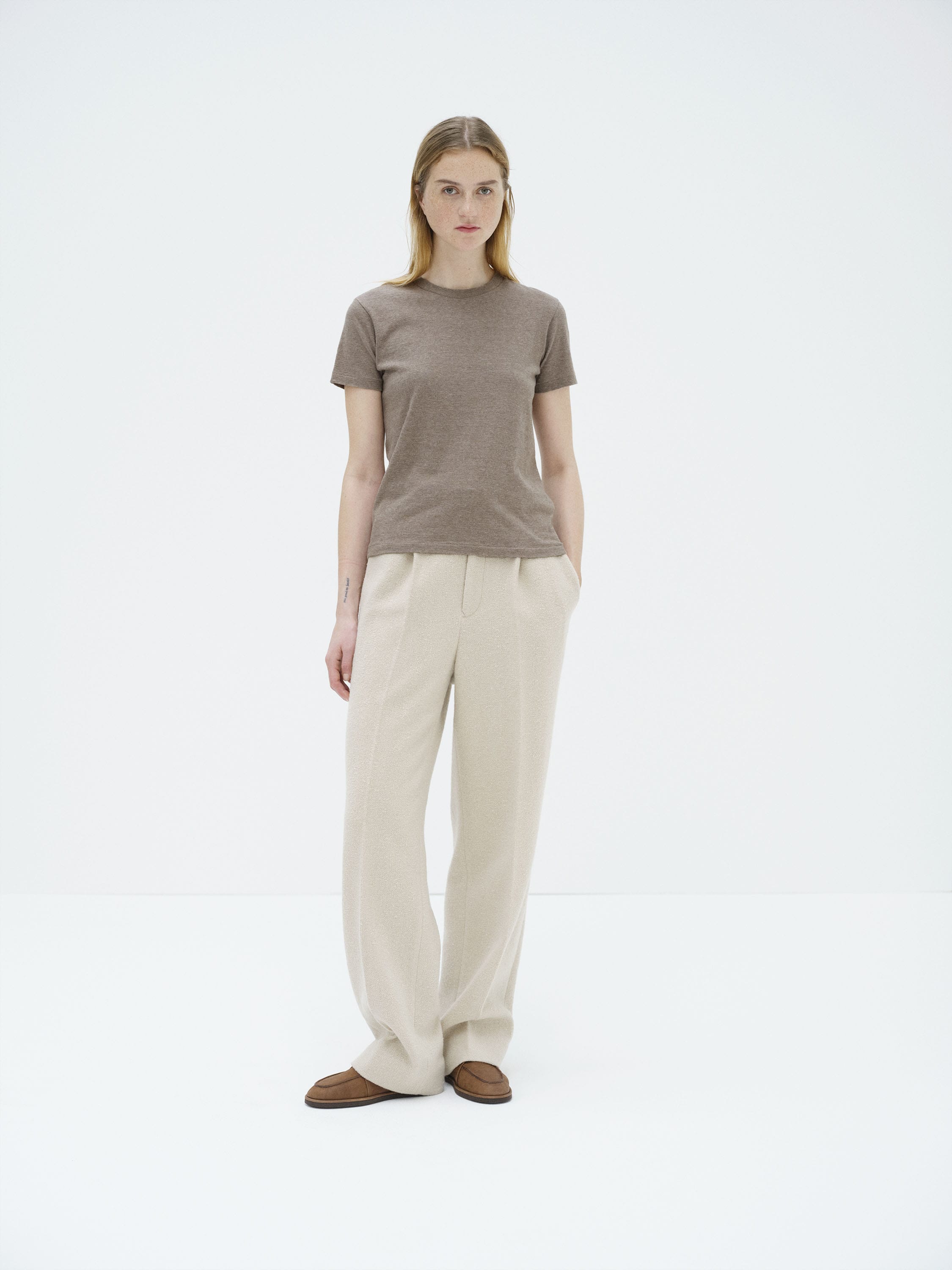 SEAMLESS CREW NECK TEE 詳細画像 TOP BROWN 2