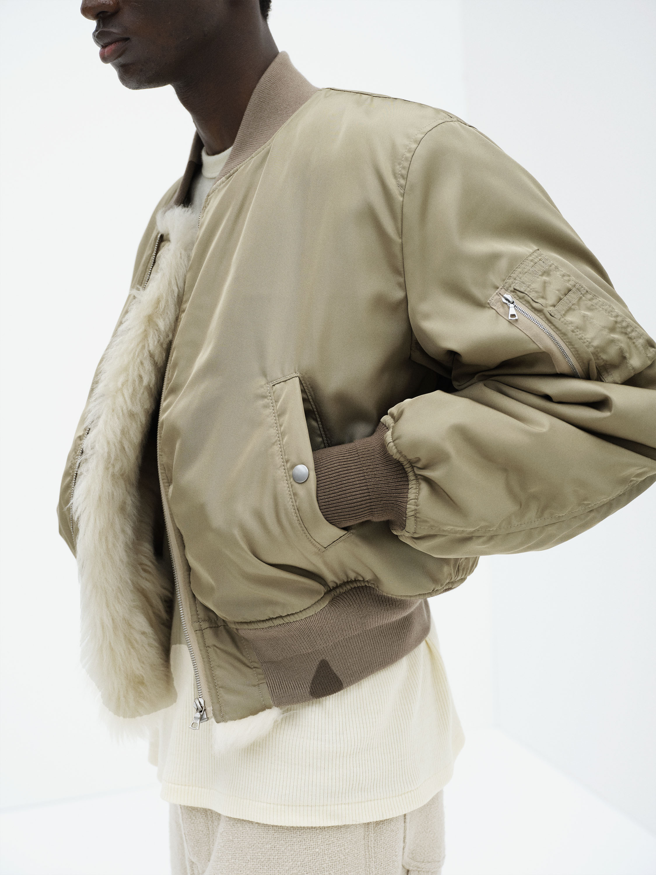 SILK TWILL FLIGHT BLOUSON / MERINO MOUTON LINING 詳細画像 LIGHT KHAKI &times; IVORY BEIGE 3