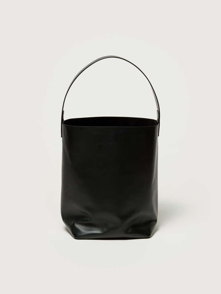 LEATHER SHOULDER BAG MADE BY AETA オーラリー z-A26AB02AE_1904-1.jpg