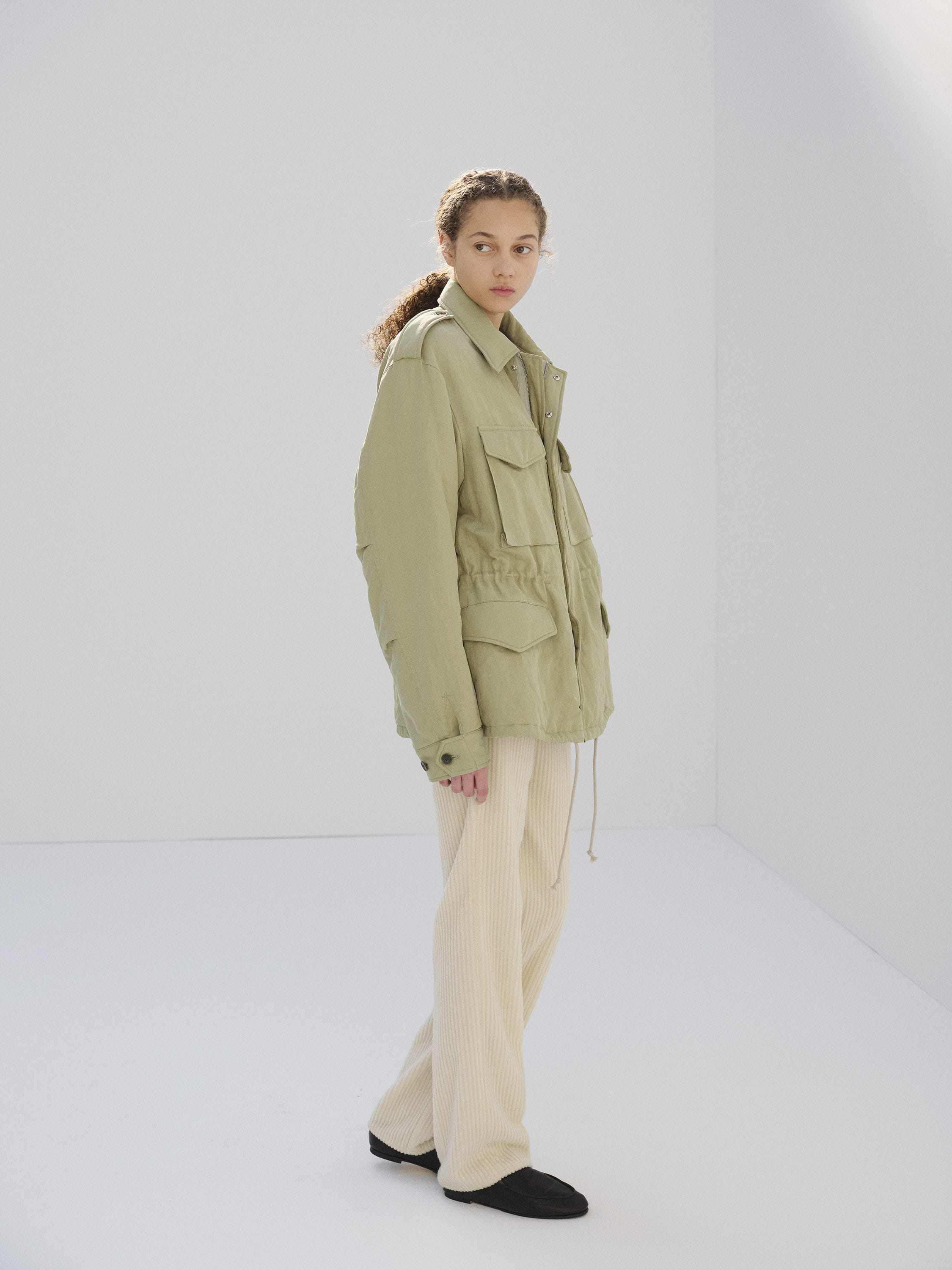 BRUSHED SILK LINEN SATIN PADDED MILITARY BLOUSON 詳細画像 LIGHT KHAKI 4