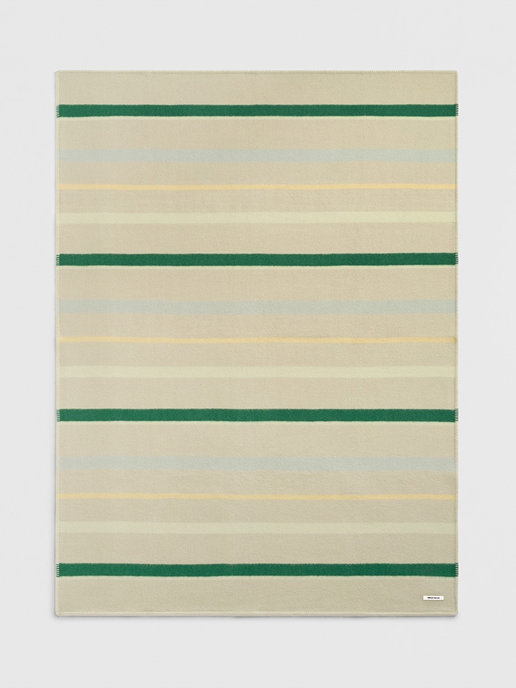 LAMBSWOOL BLANKETS