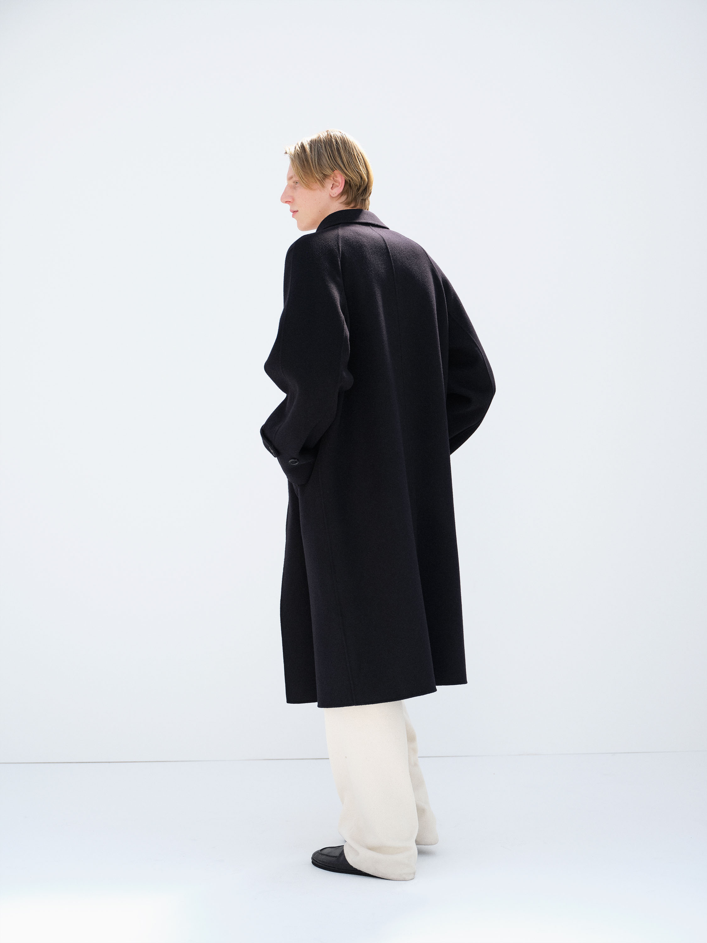 SUPER FINE WOOL MELTON HAND SEWN COAT 詳細画像 BLACK 5