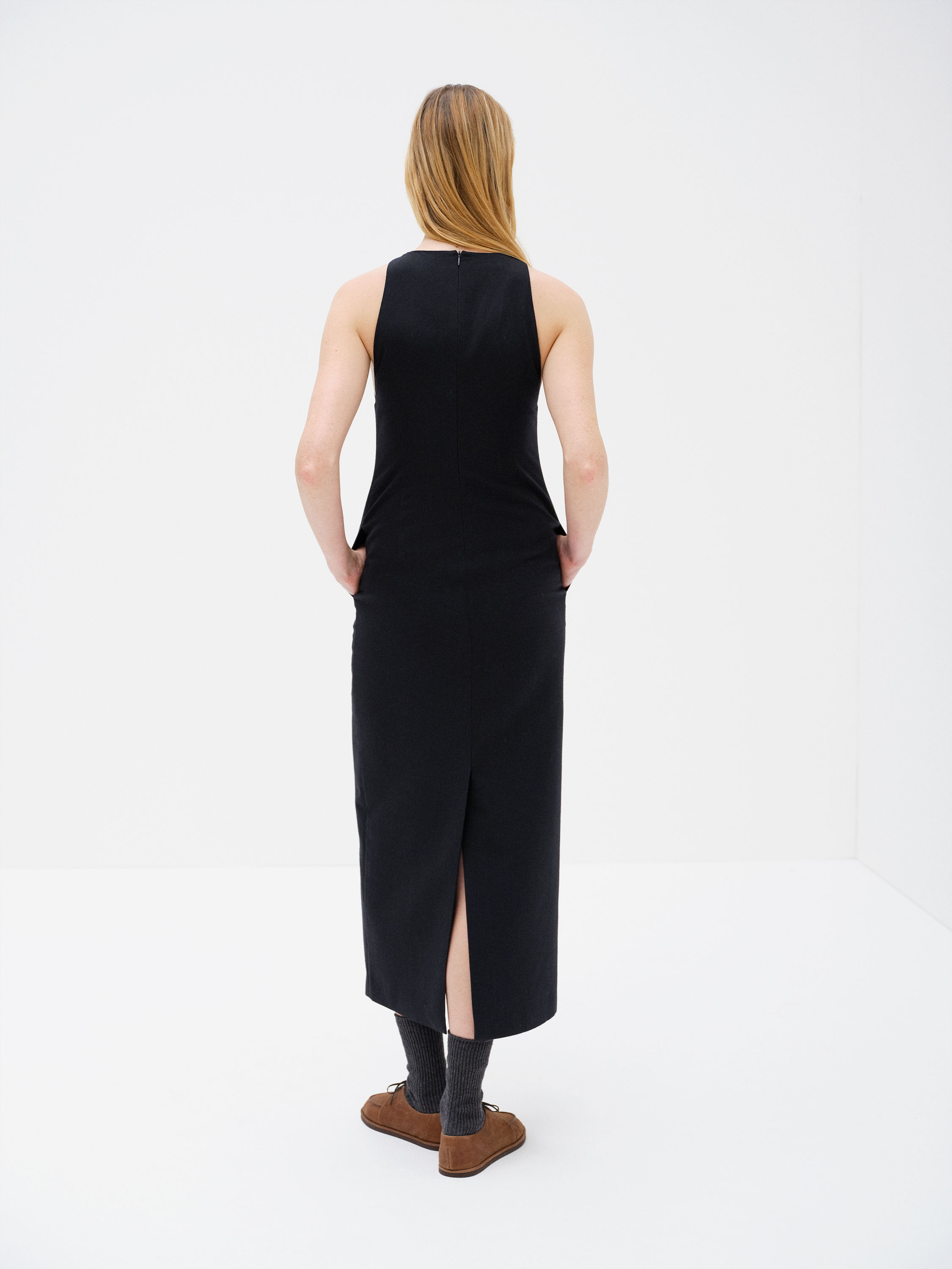 TENSE WOOL DOUBLE CLOTH SLEEVELESS DRESS 詳細画像 BLACK 4