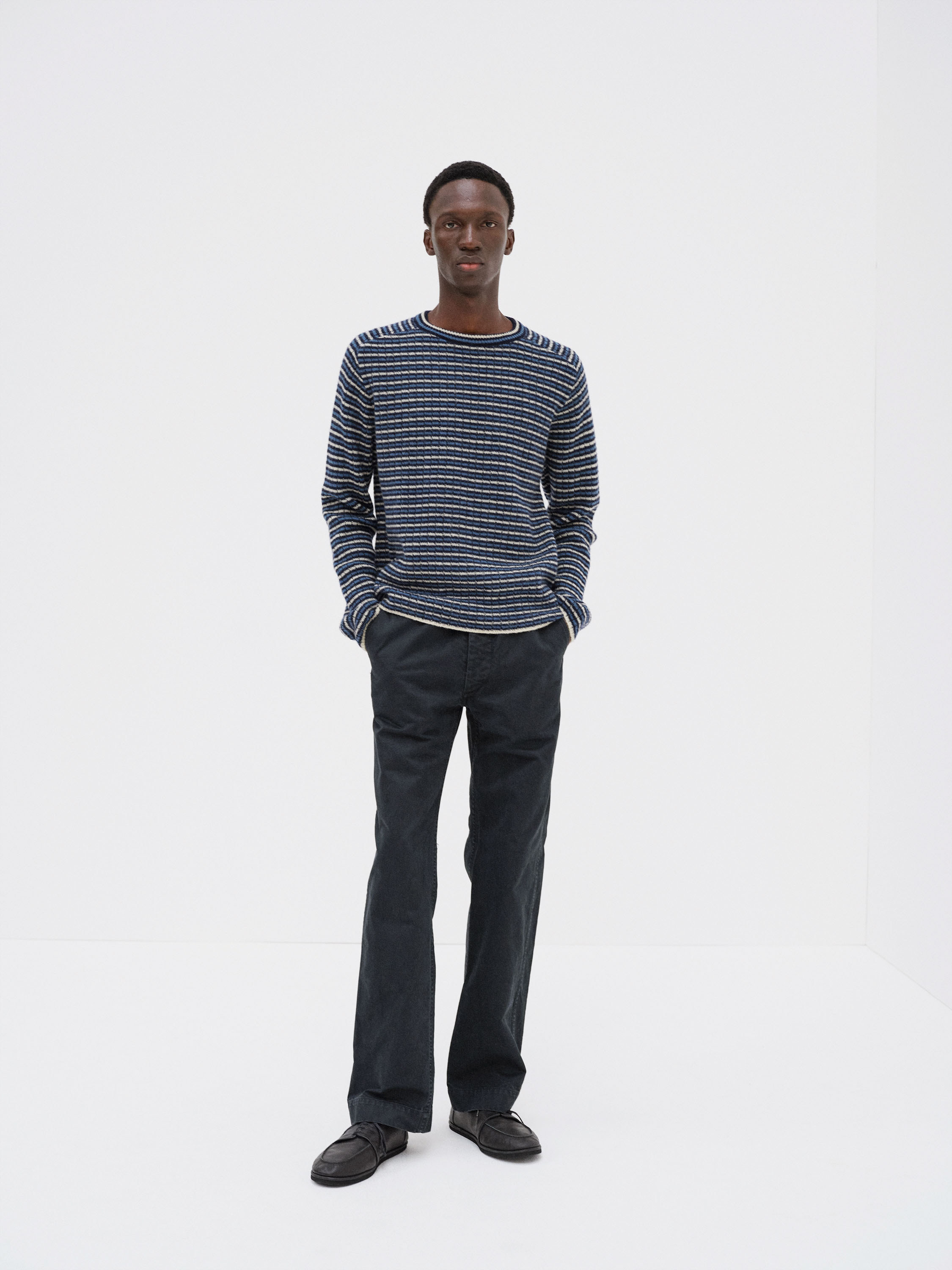 GARMENT-DYED FINX CHINO PANTS 詳細画像 BLACK 1