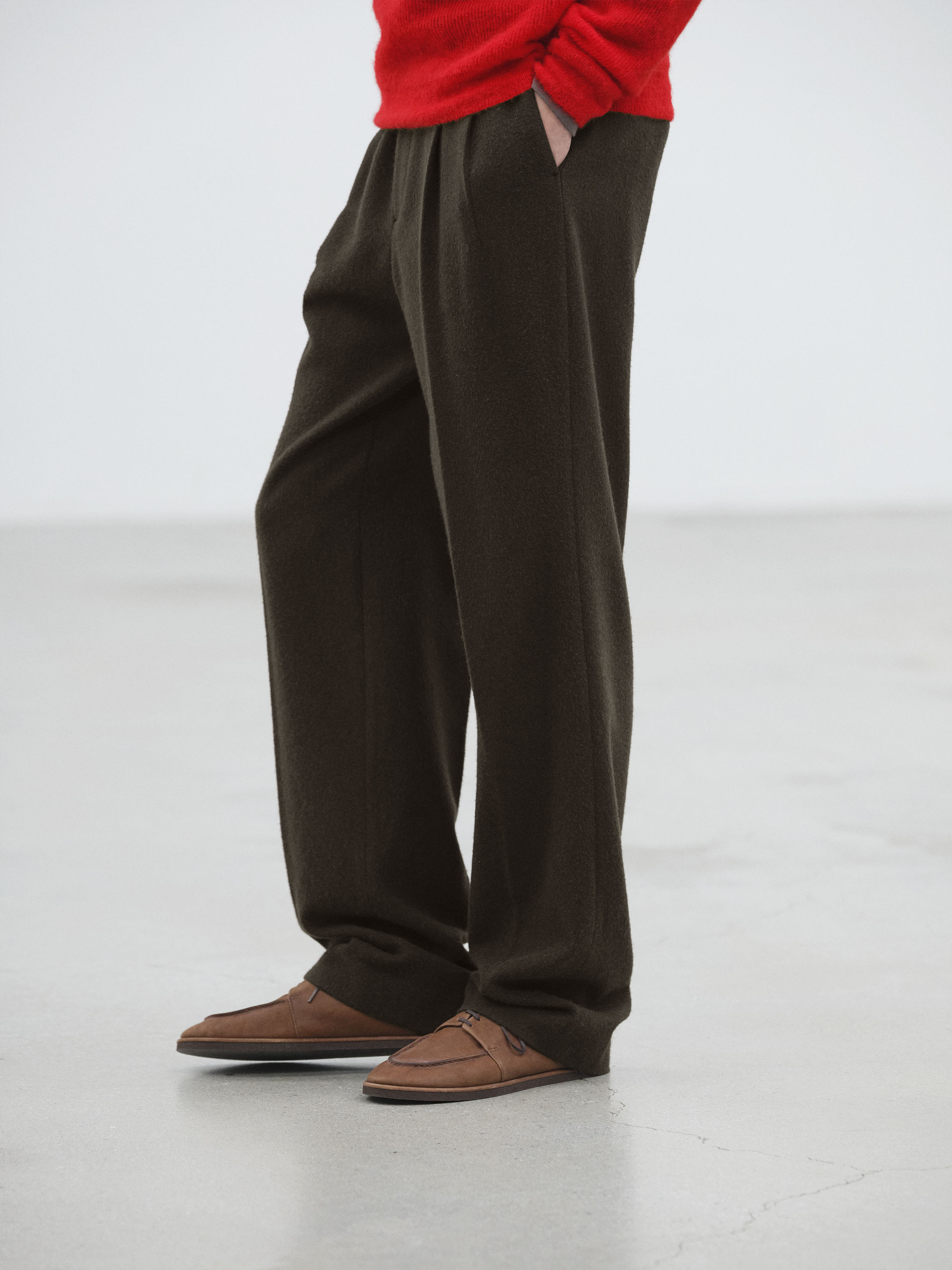 BABY CAMEL FLANNEL TWO-TUCK SLACKS - AURALEE Official Website