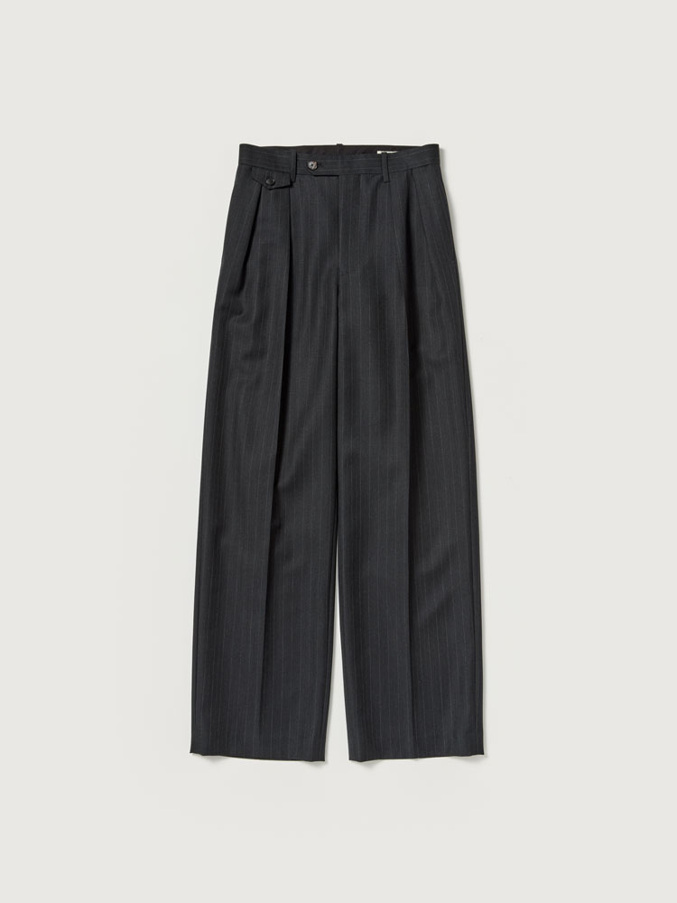 BLUEFACED WOOL TWO-TUCK SLACKS - AURALEE Official Website