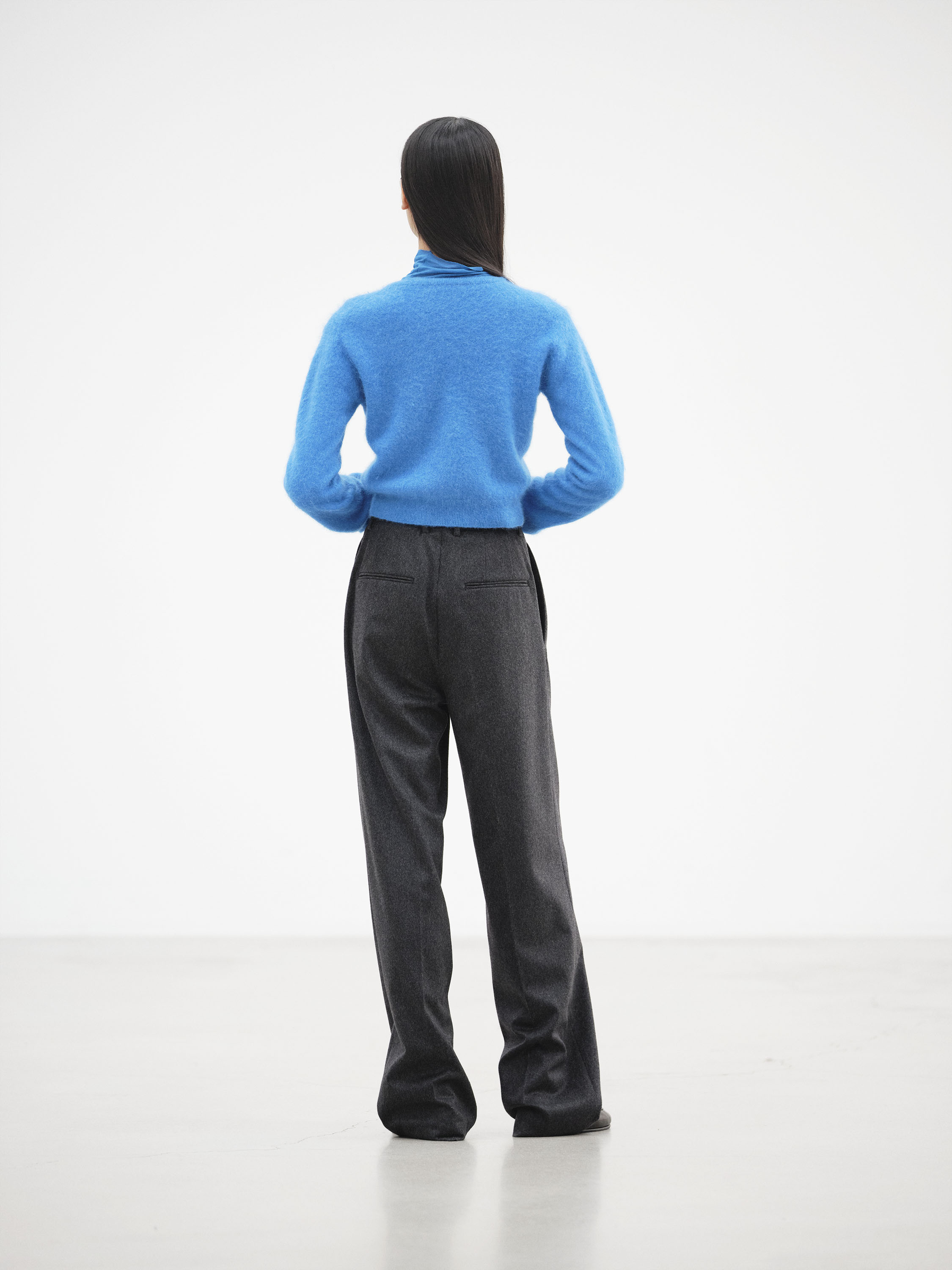 CASHMERE MOLESKIN TWO-TUCK SLACKS - AURALEE Official Website