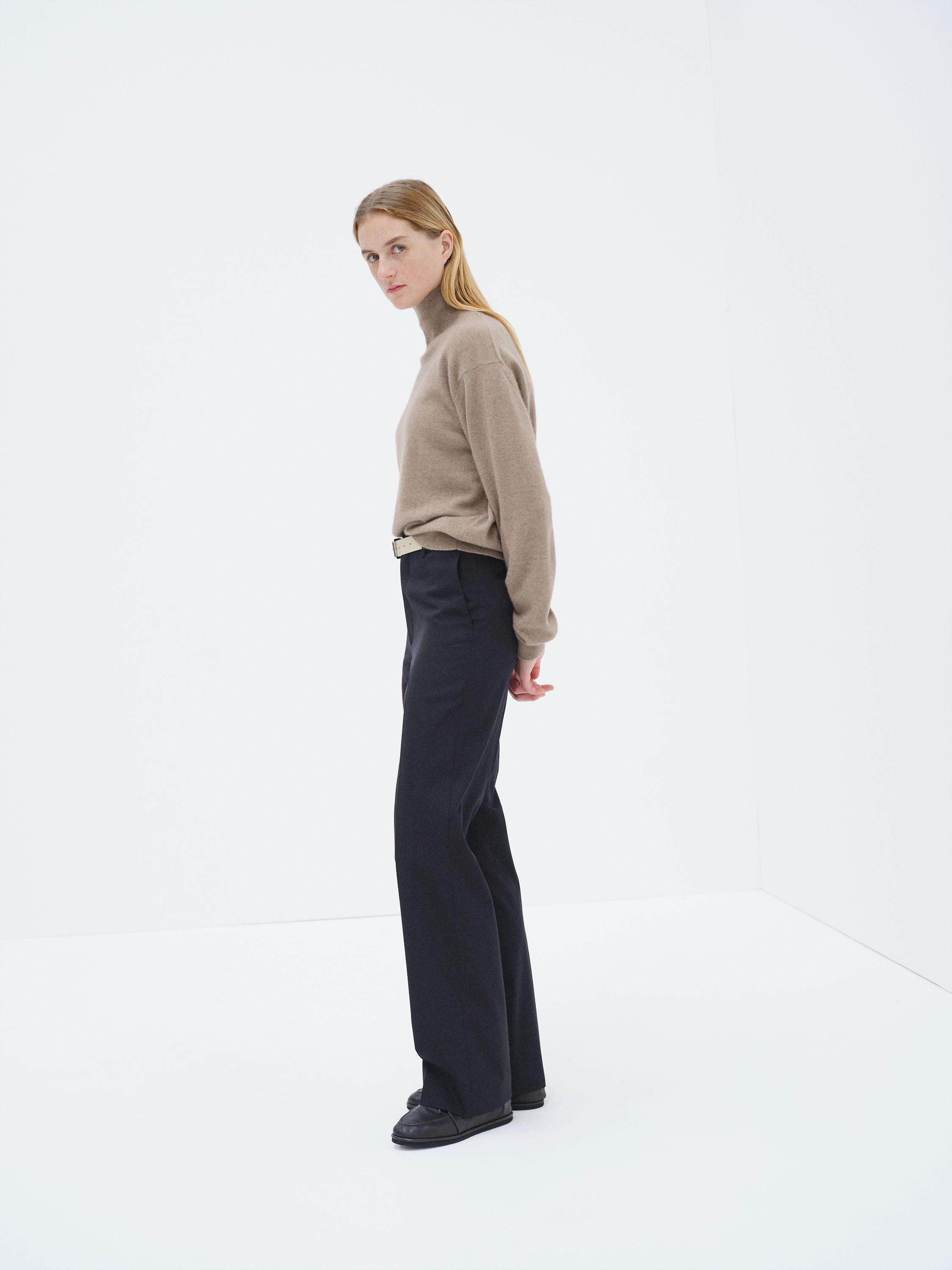 LIGHT WOOL MAX GABARDINE SLACKS 詳細画像 TOP BLACK 3