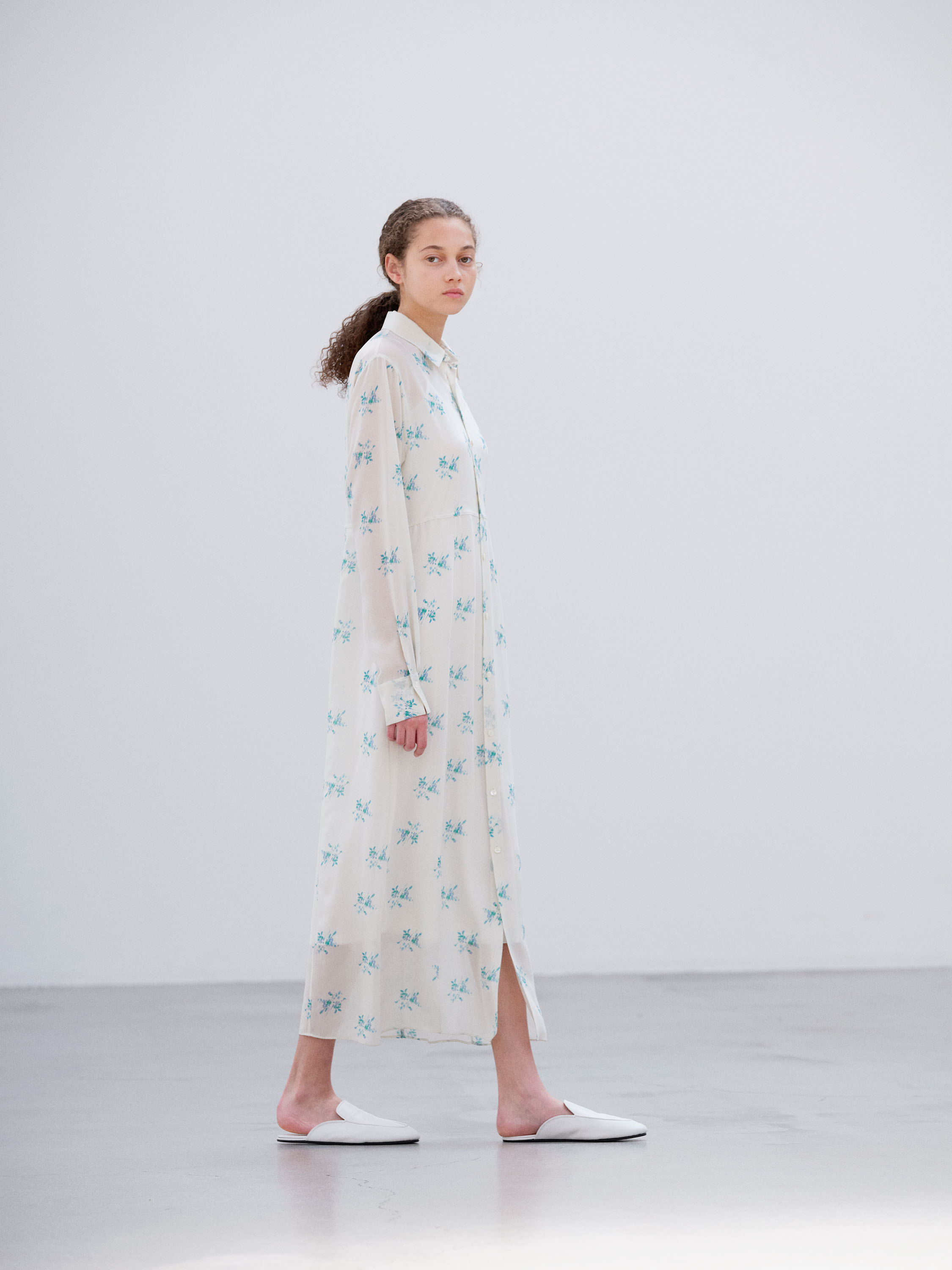 PRINTED AIRY SILK GEORGETTE DRESS 詳細画像 IVORY WHITE 2